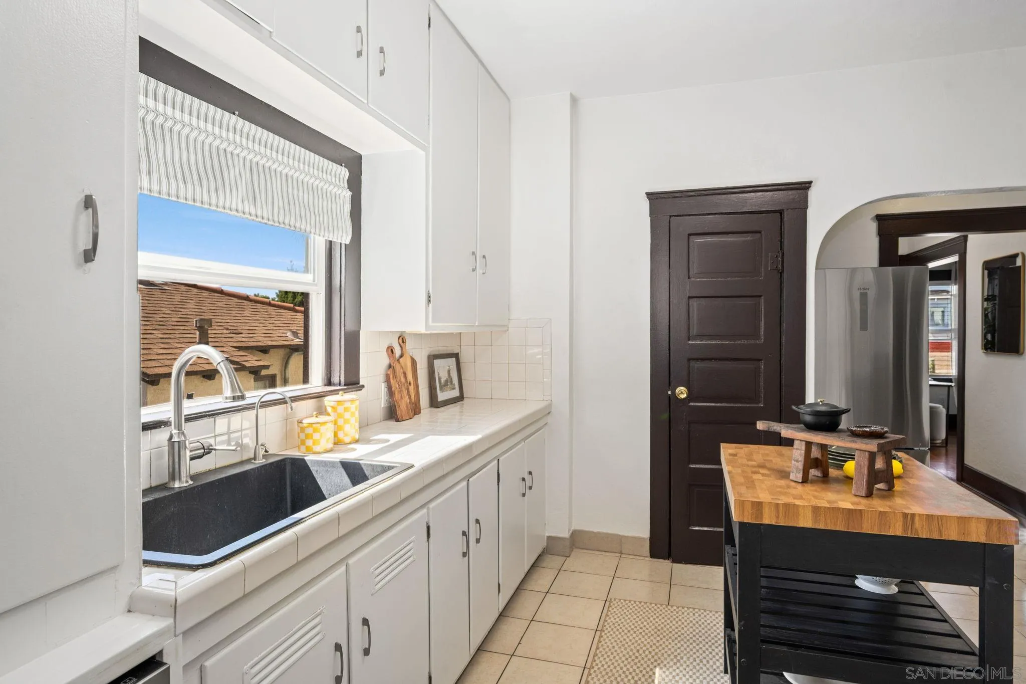 https://cdn.realtyfeed.com/cdn/127/250036588/b0b3badaae2b37286719a76f980d677f.webp