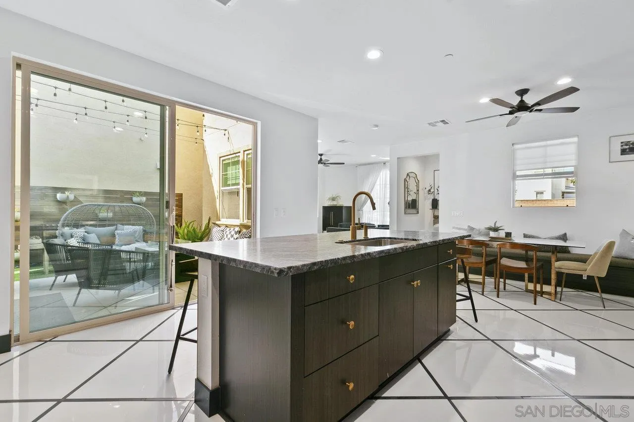 https://cdn.realtyfeed.com/cdn/127/250036592/92df3cf09a1e8d50b701e09078dd8ec4.webp
