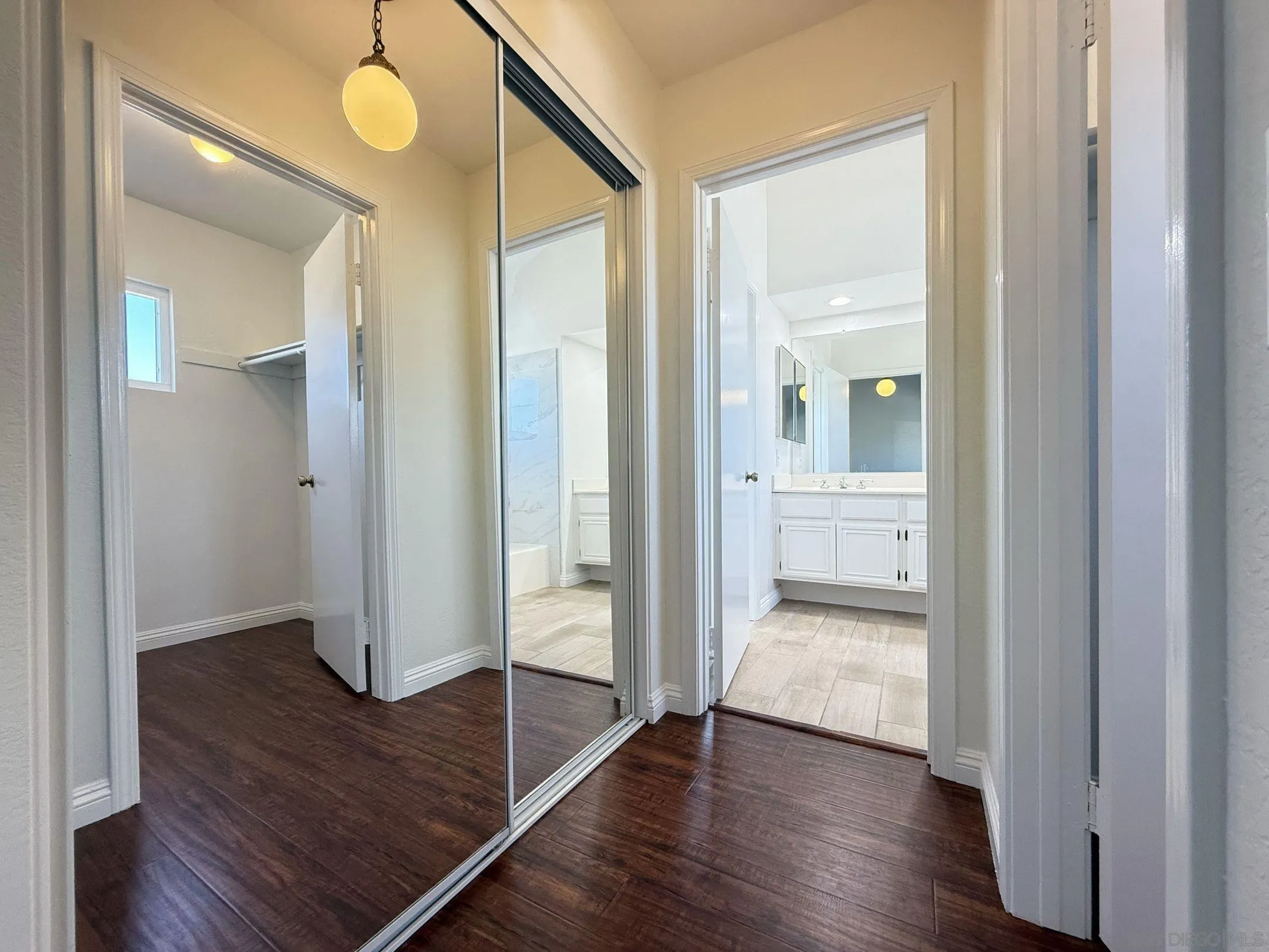 https://cdn.realtyfeed.com/cdn/127/250036593/be573f4d4b26ca284f95304899c35895.webp
