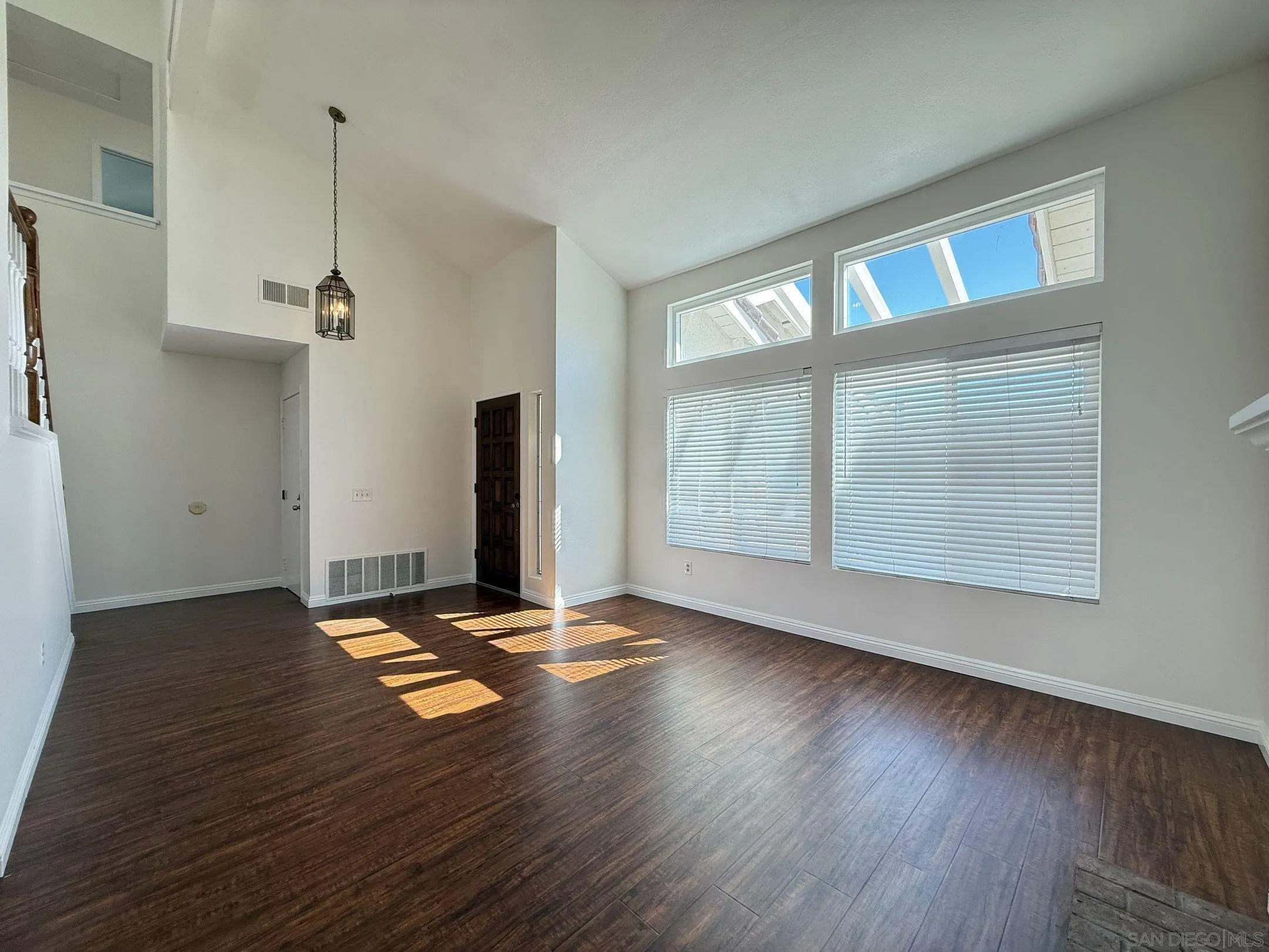 https://cdn.realtyfeed.com/cdn/127/250036593/e82644c75eea0d378c7619b59934c1c7.webp