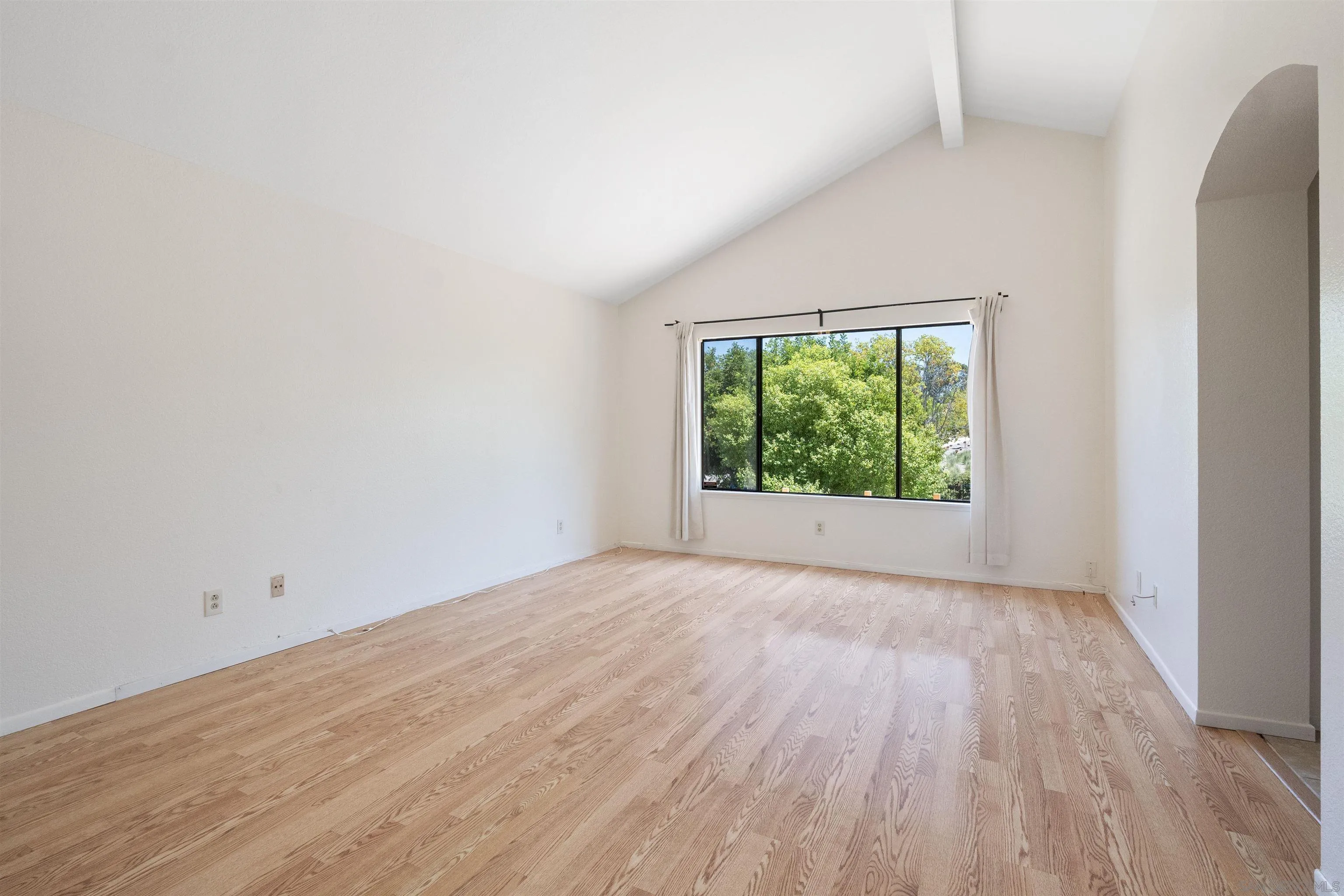 https://cdn.realtyfeed.com/cdn/127/250036596/0e7841a7d65edc5d7698acd09f0dab67.webp