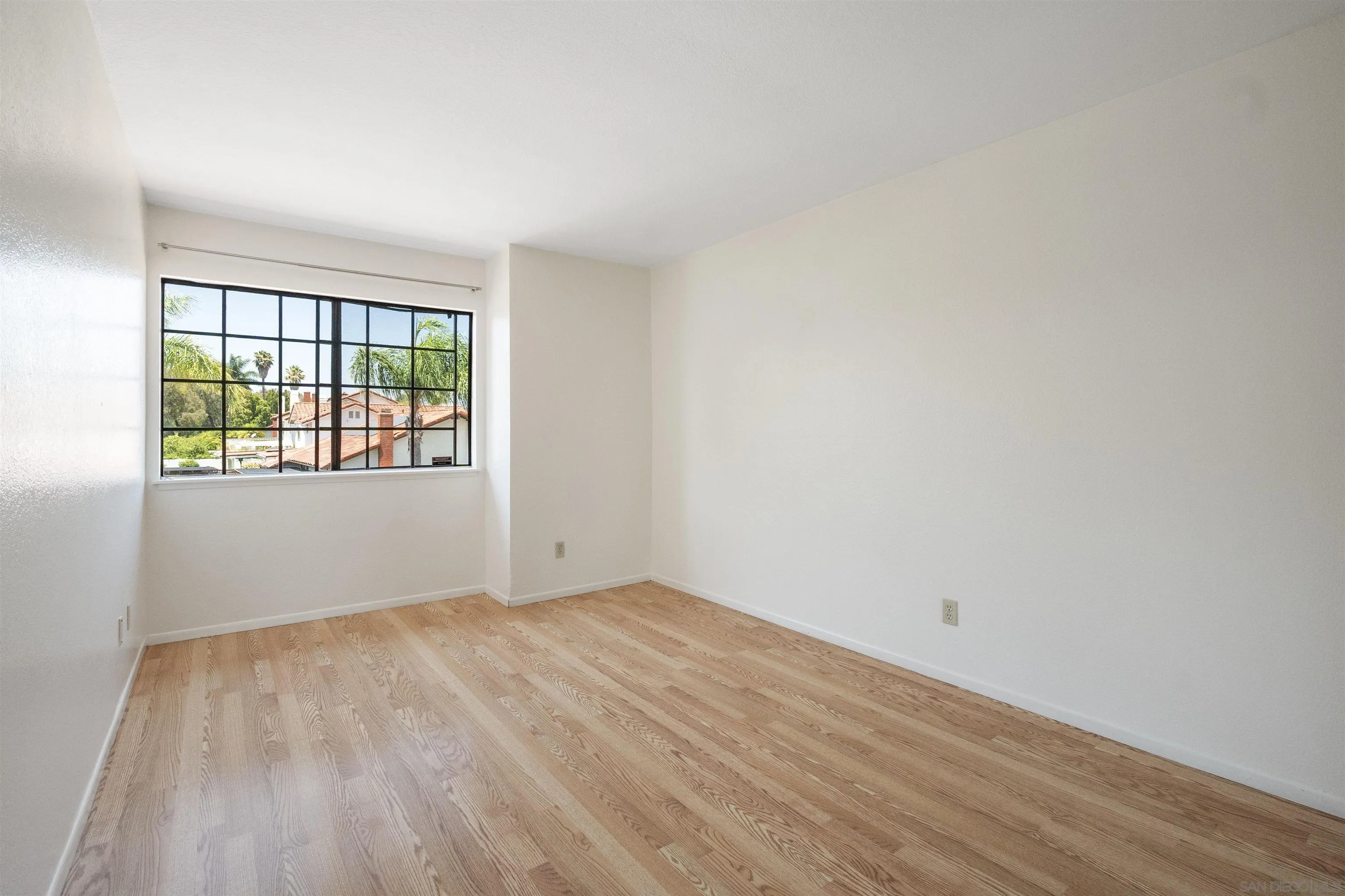 https://cdn.realtyfeed.com/cdn/127/250036596/6ee29fd0c906136ed32fbd074ef4e4f4.webp