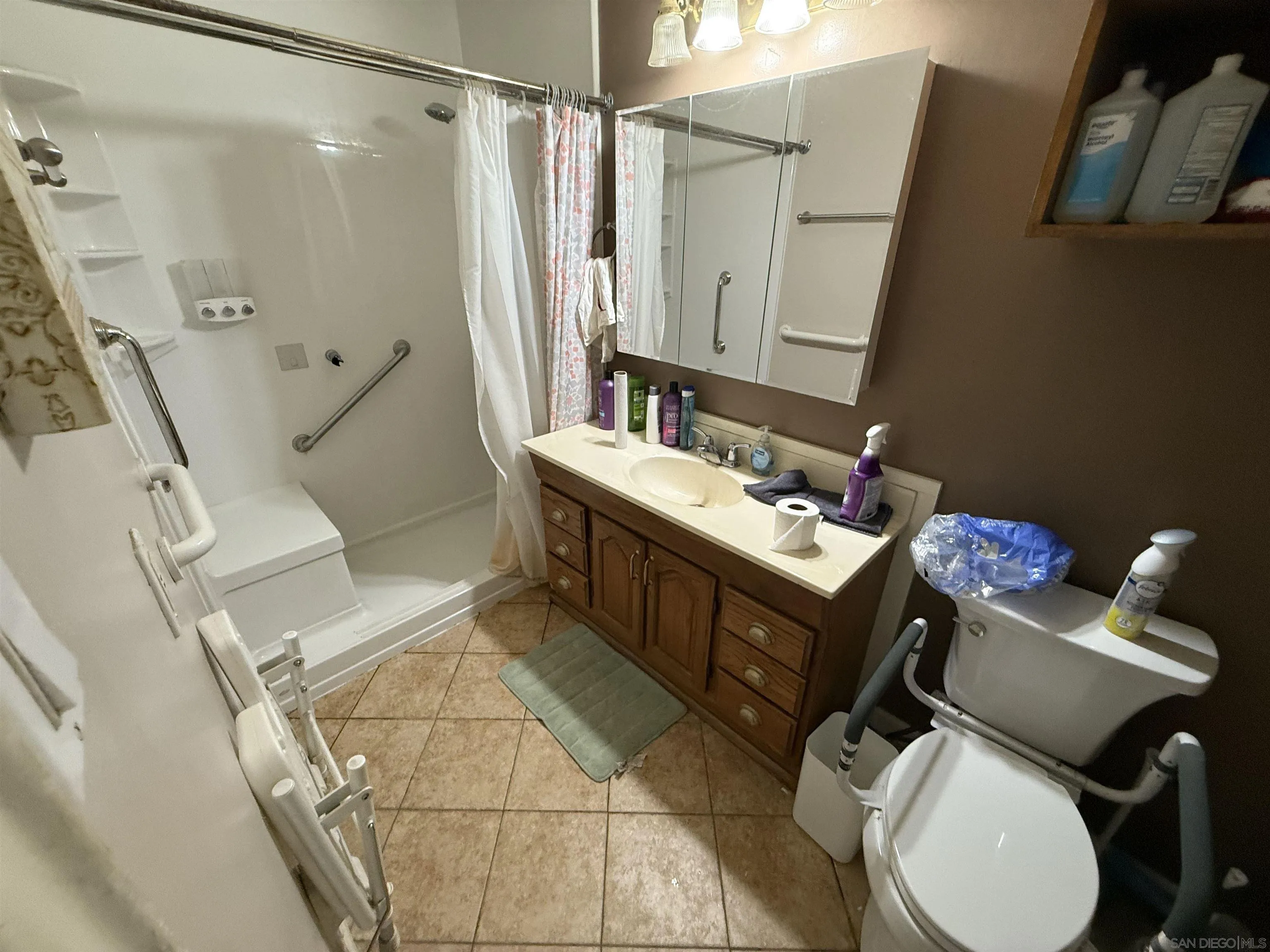 https://cdn.realtyfeed.com/cdn/127/250036597/a341af4d1f39bbf8143c471c8d9a12f8.webp