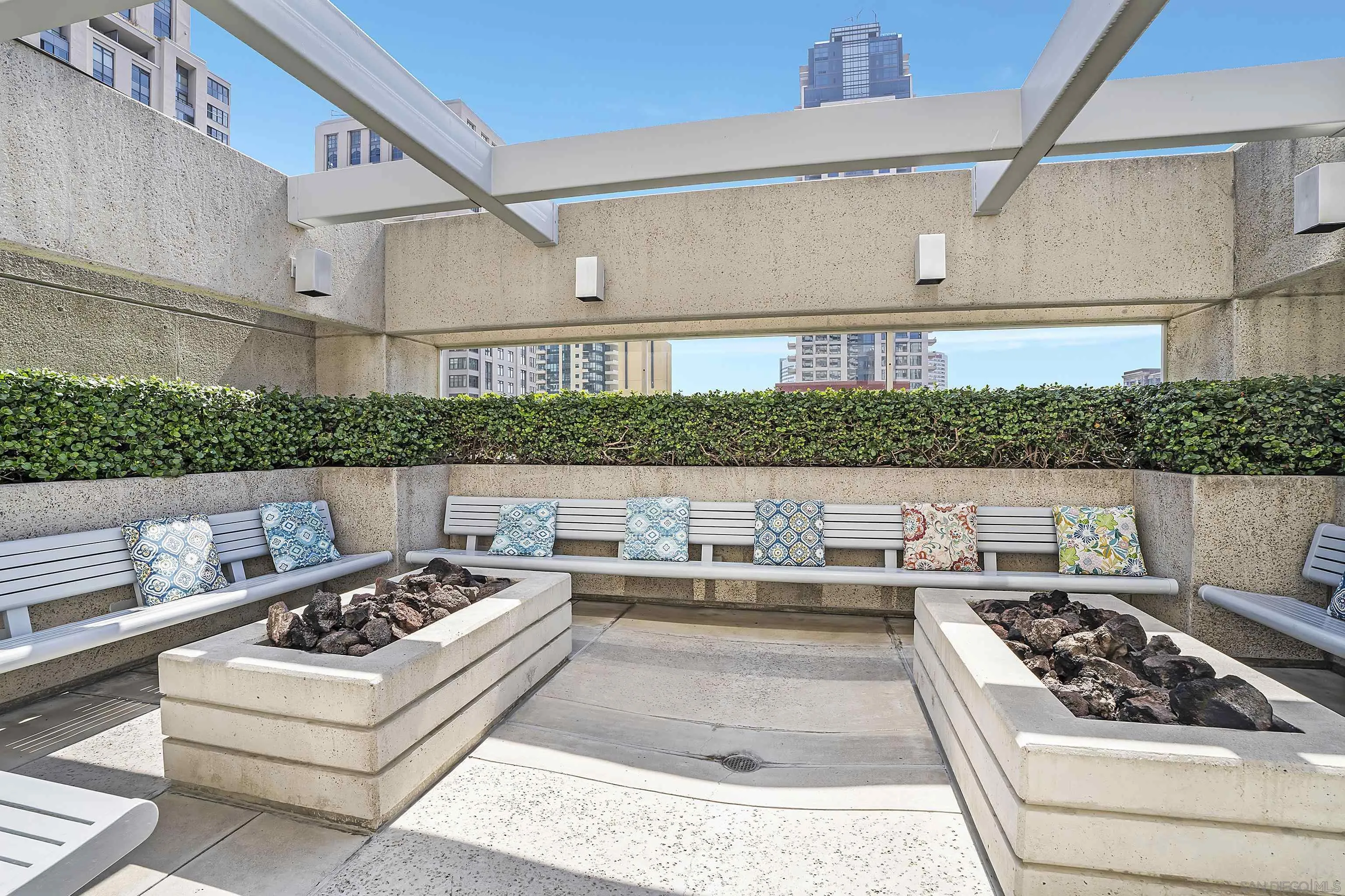 https://cdn.realtyfeed.com/cdn/127/250036599/17f5b2863a18ab68aa526fa63a281232.webp