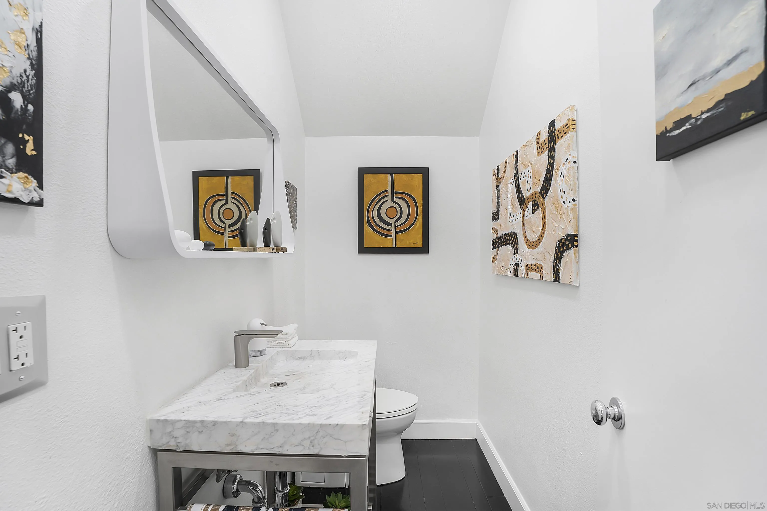 https://cdn.realtyfeed.com/cdn/127/250036599/307a550d750dd32a1468e017dc6ff5c6.webp