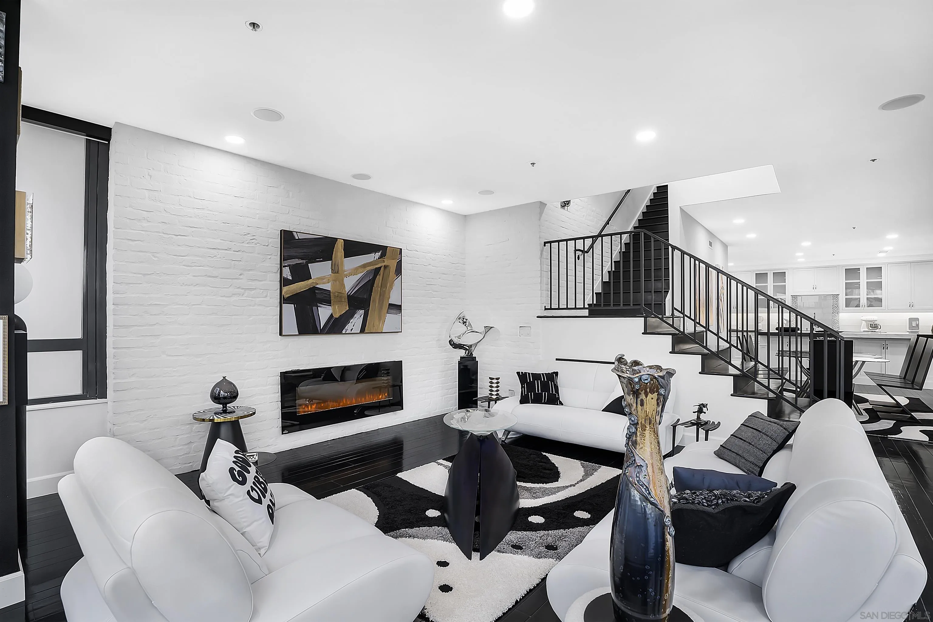 https://cdn.realtyfeed.com/cdn/127/250036599/c27a91c48d1fb123401b9bc22d7a5430.webp