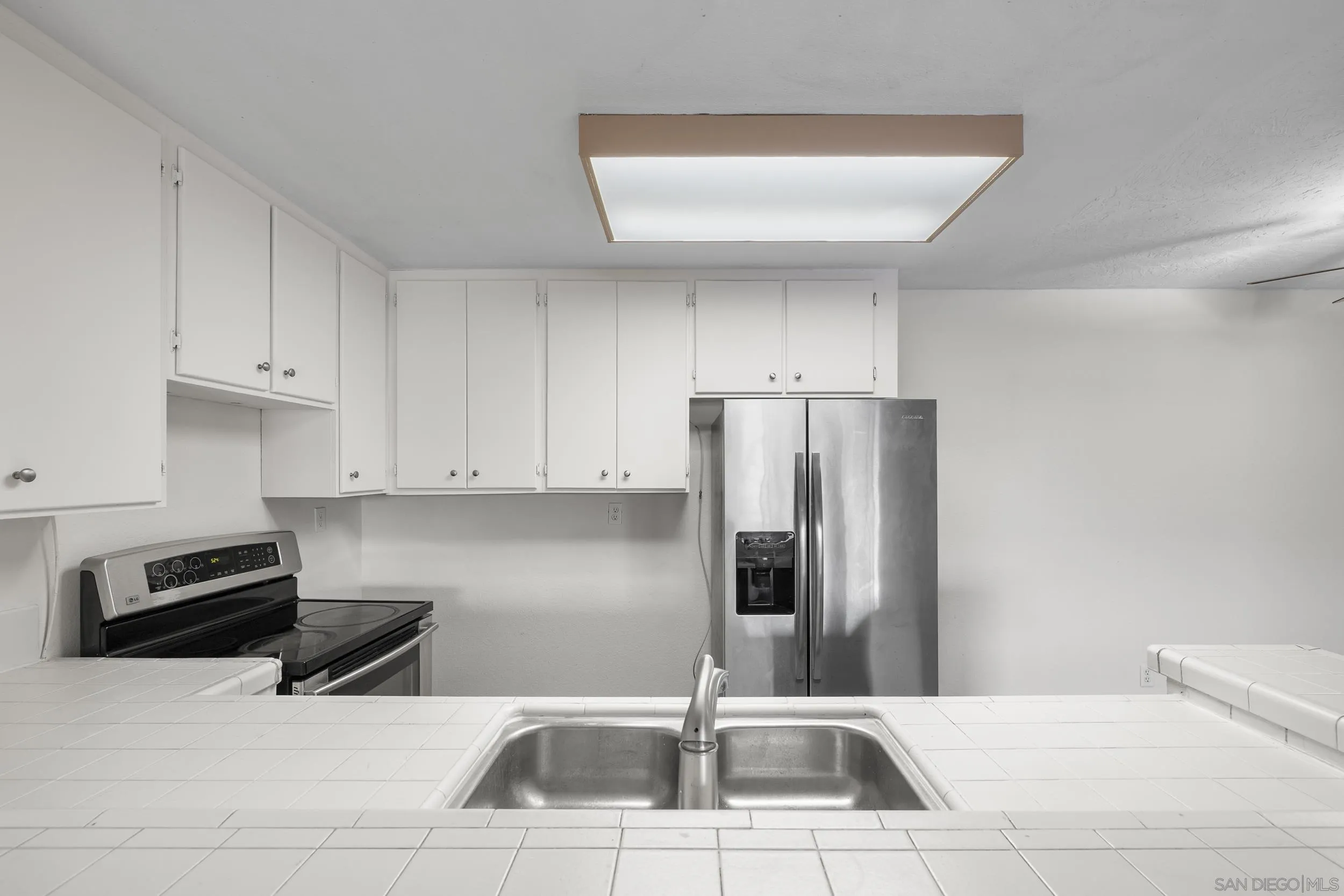 https://cdn.realtyfeed.com/cdn/127/250036601/5166a13018ff76e048c2af0ee46bbdc5.webp