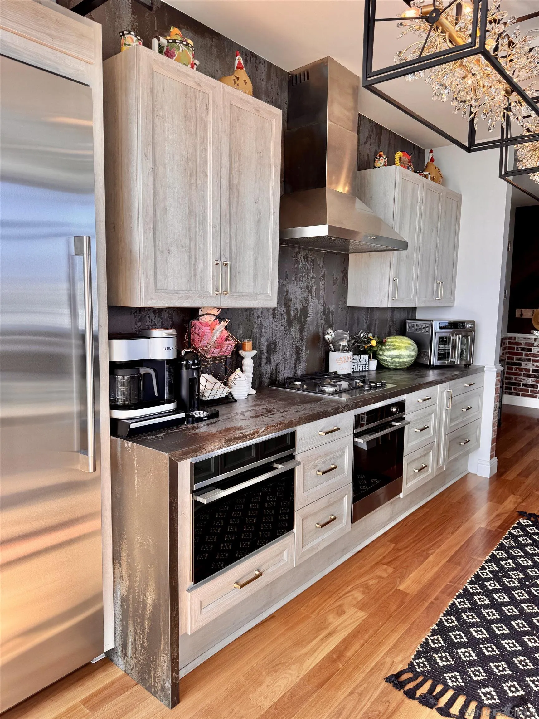 https://cdn.realtyfeed.com/cdn/127/250036609/32cc081baa72396315f4d35e6d129b72.webp