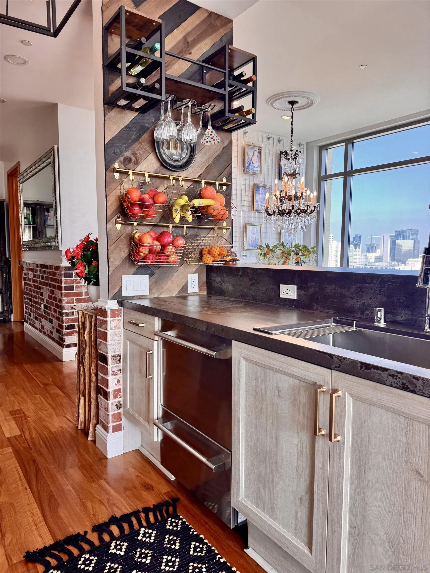 https://cdn.realtyfeed.com/cdn/127/250036609/a93f0044c8718a31e0c9640eaa9e1b75.webp