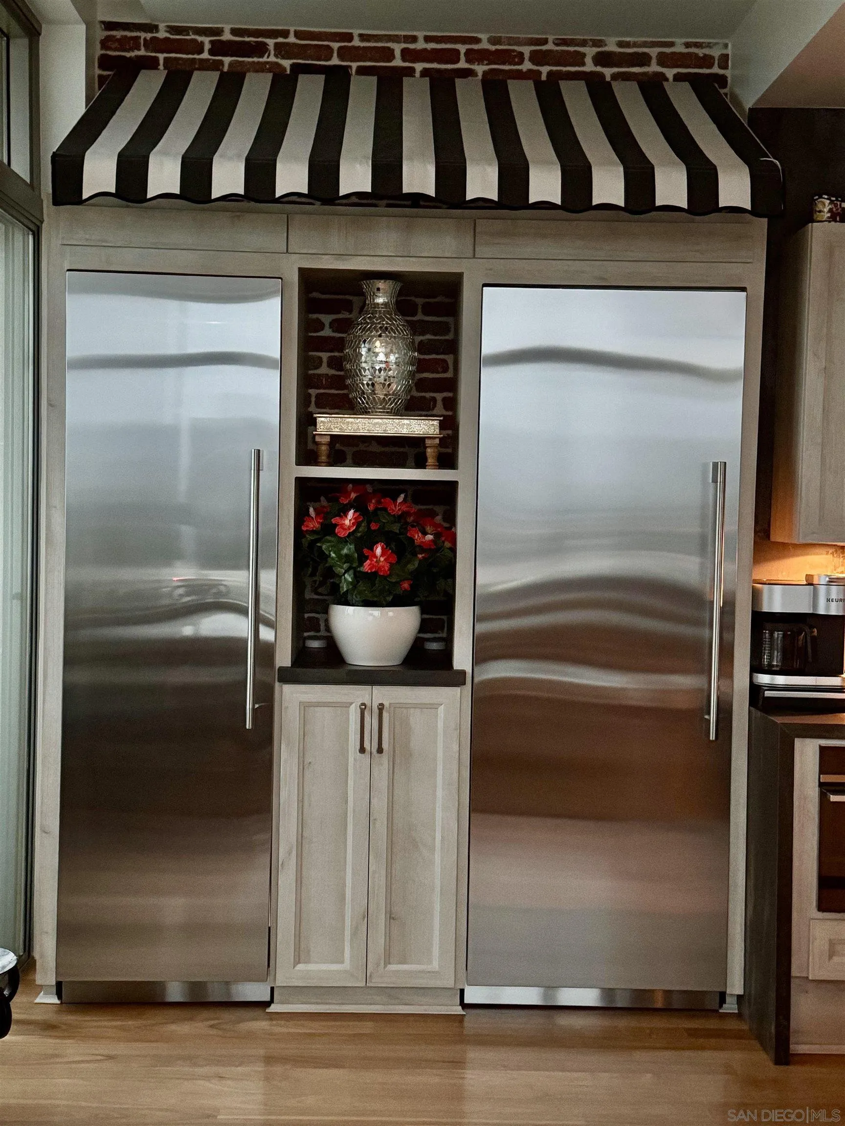 https://cdn.realtyfeed.com/cdn/127/250036609/d15f9265d488e6aaba70109d70481d9d.webp