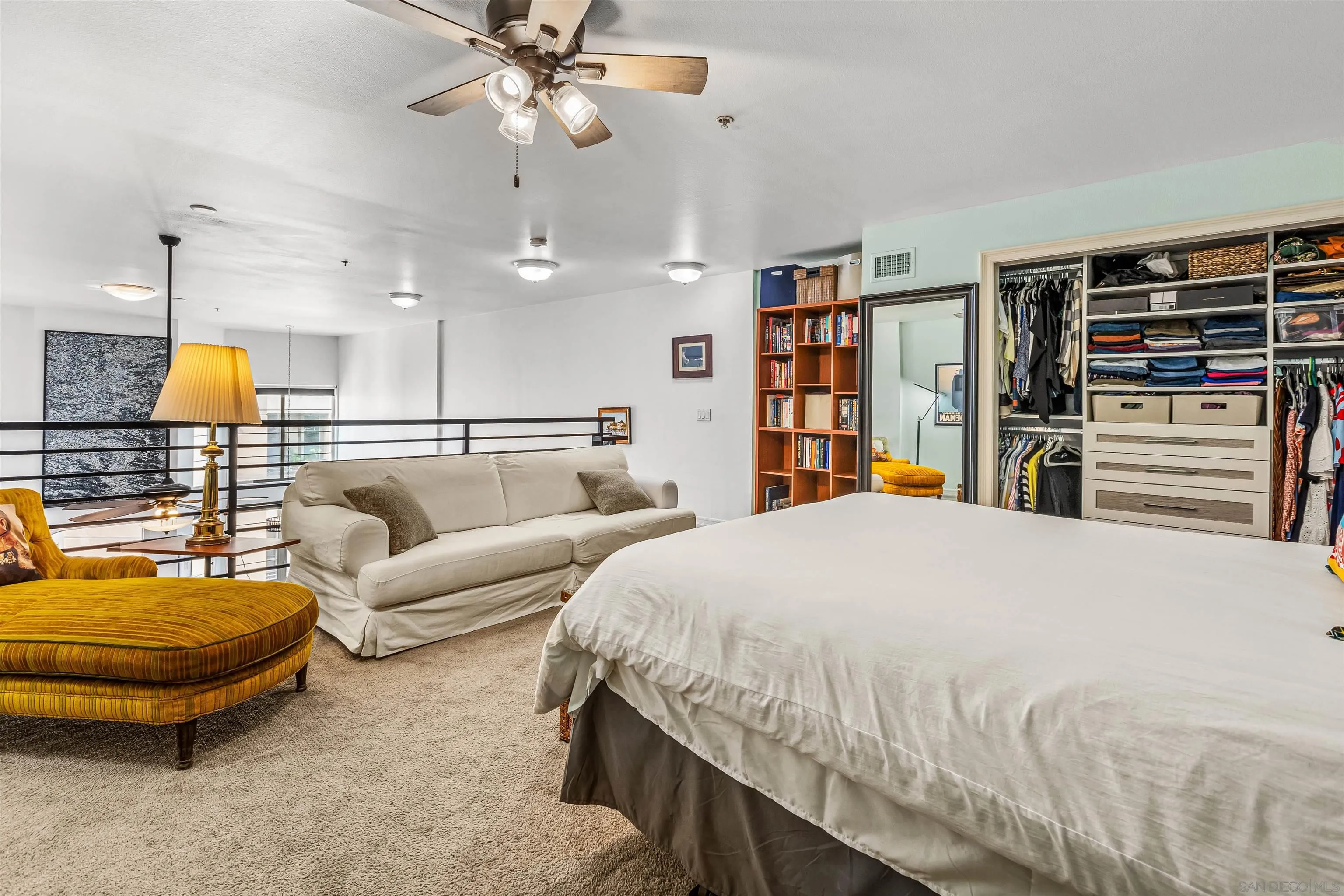 https://cdn.realtyfeed.com/cdn/127/250036611/7f746e67cb8e34bab795558738f2b92e.webp