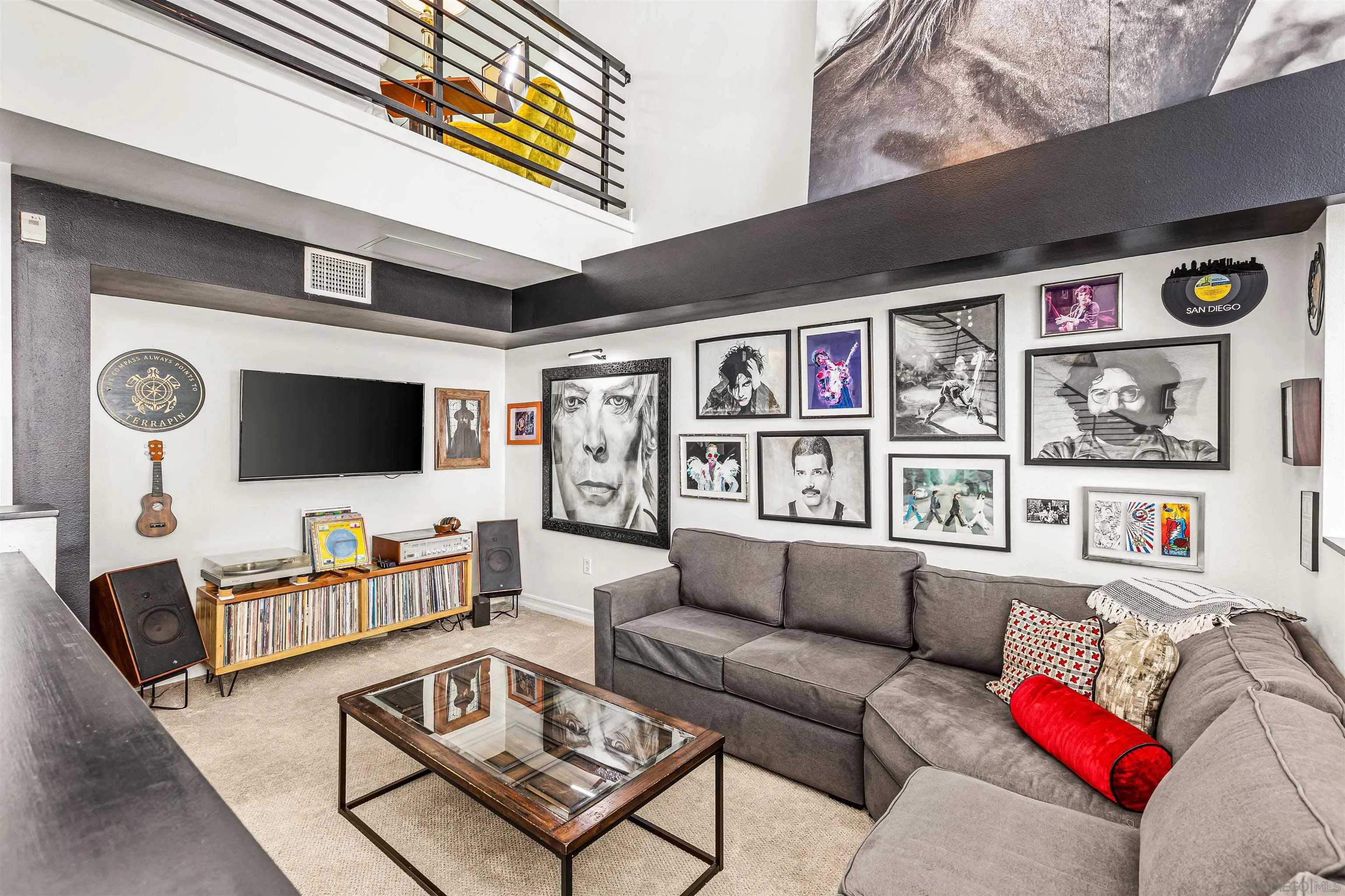 https://cdn.realtyfeed.com/cdn/127/250036611/b9d677ffe1f2d6a16e488c1c8e8f9a5c.webp