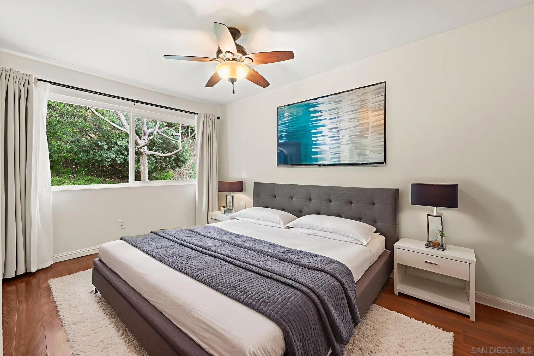 https://cdn.realtyfeed.com/cdn/127/250036615/258eb14ec03b6125913dcb7bc7c2308c.webp