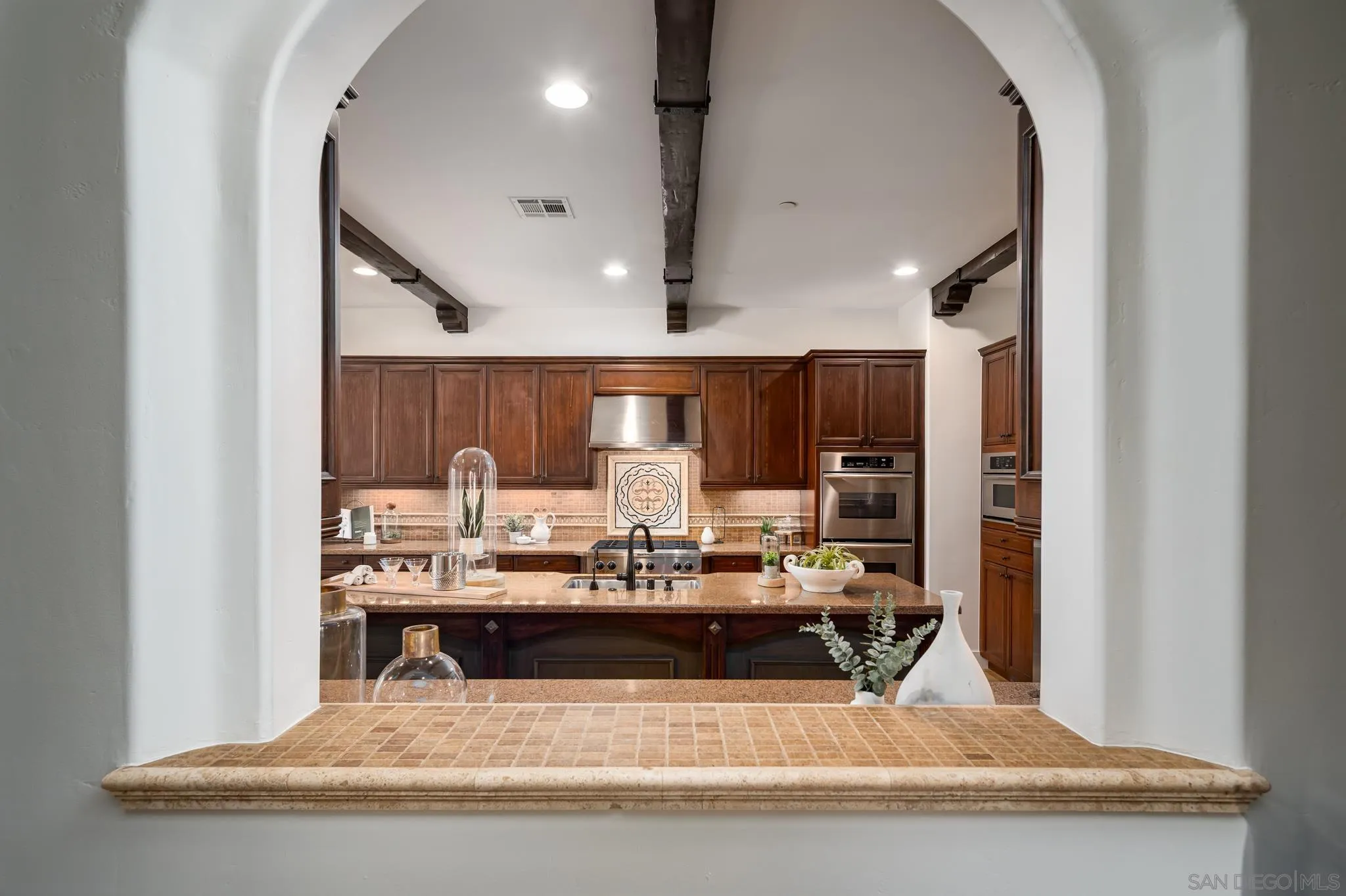 https://cdn.realtyfeed.com/cdn/127/250036619/27d4513aaabb4a88d952c23f1651705d.webp
