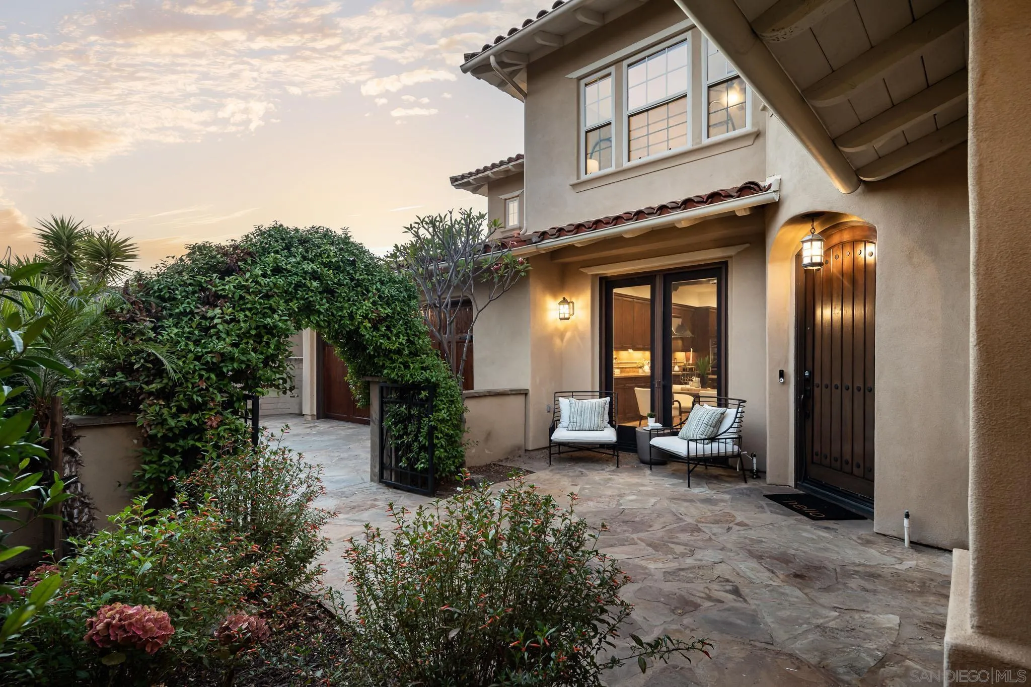 https://cdn.realtyfeed.com/cdn/127/250036619/76903b5cdd7e532651290c825ca645f3.webp
