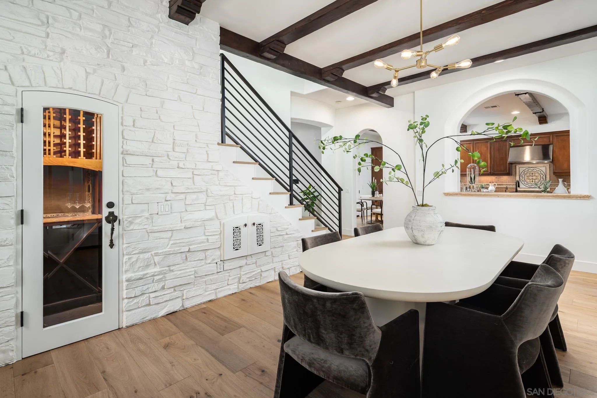 https://cdn.realtyfeed.com/cdn/127/250036619/c032d27c513f52c6c7d147db2558d42a.webp