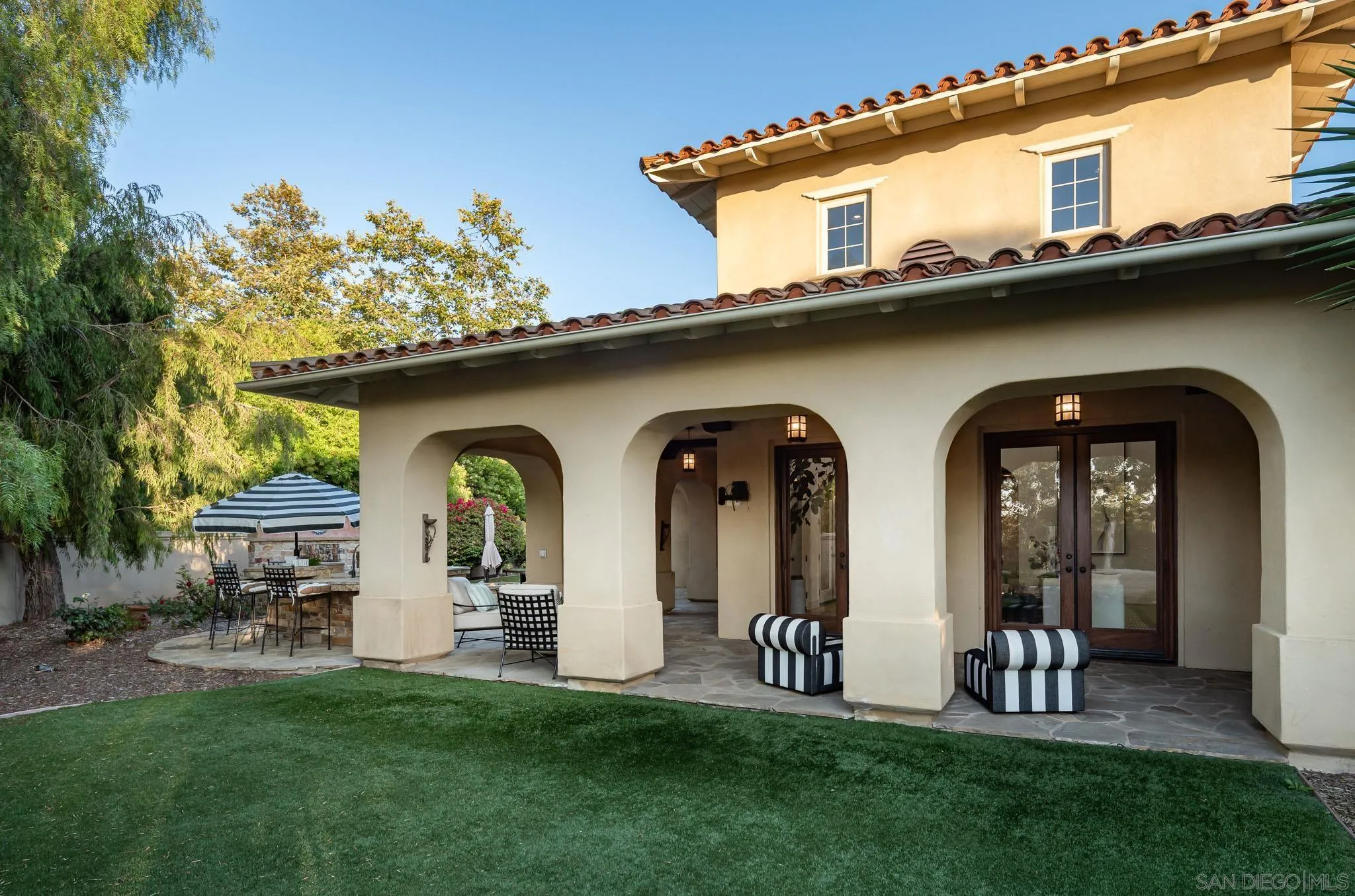 https://cdn.realtyfeed.com/cdn/127/250036619/da9dfaa6a7a76554e51b2e4c27682f58.webp