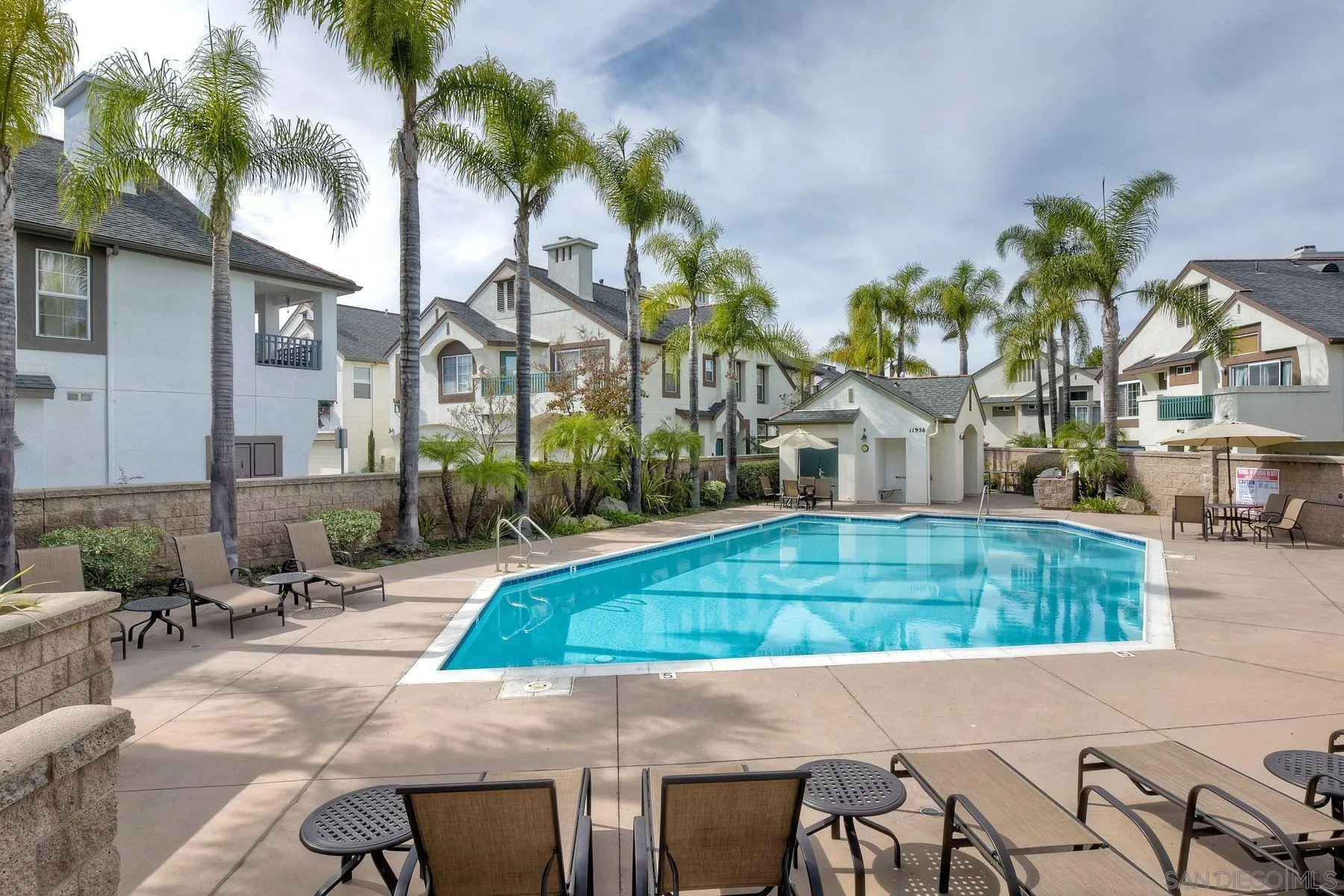 https://cdn.realtyfeed.com/cdn/127/250036622/7b3d20b71ba1562d0ce3c160039e1def.webp