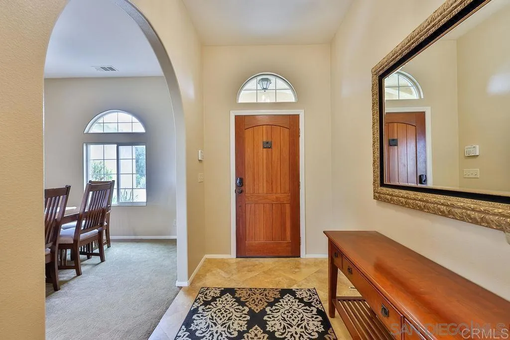 https://cdn.realtyfeed.com/cdn/127/250036625/1df7e8b0f4ba41438566eaf255cd3ee9.webp