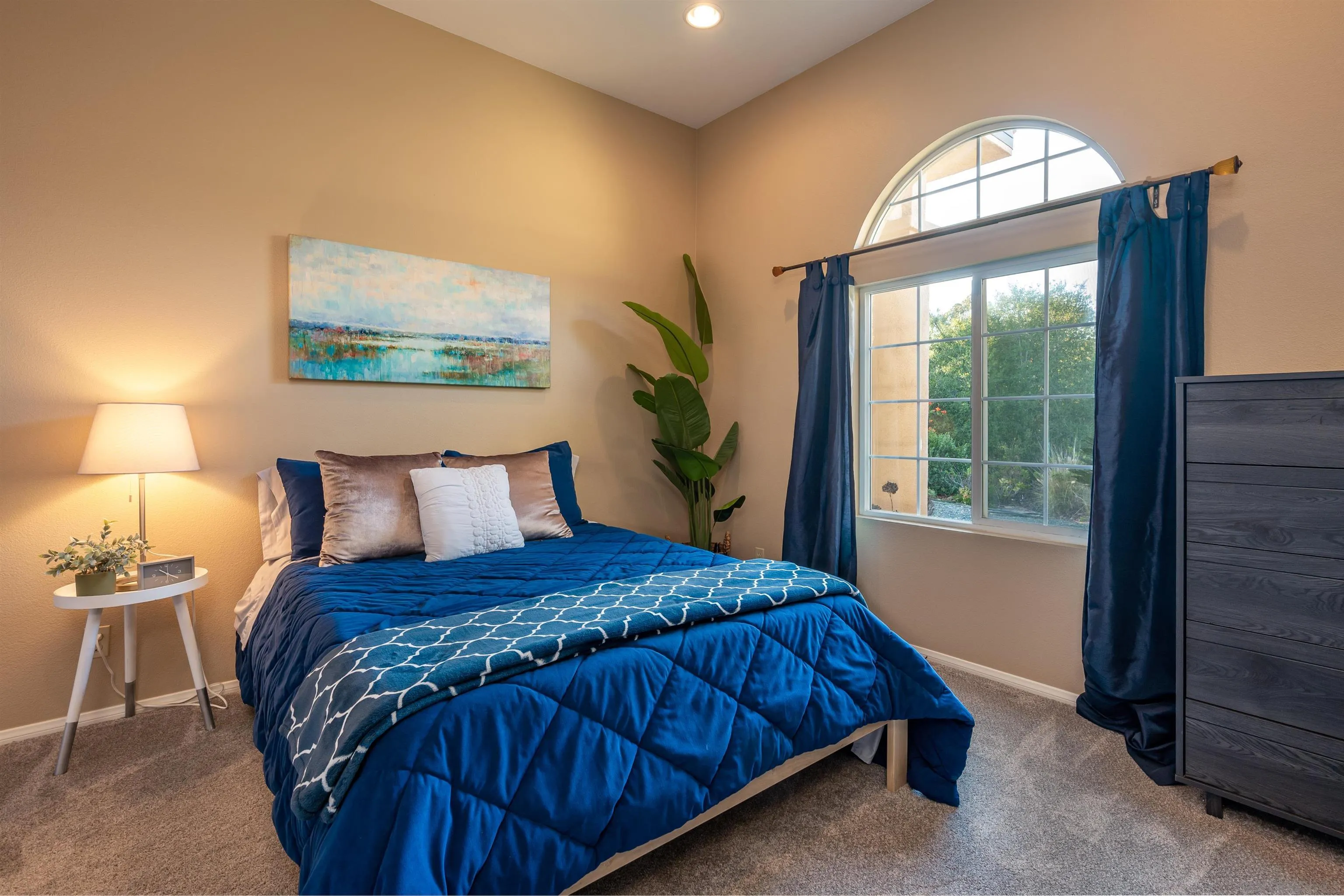 https://cdn.realtyfeed.com/cdn/127/250036625/6593f0cd1b5ac0182ff31a06541ab188.webp