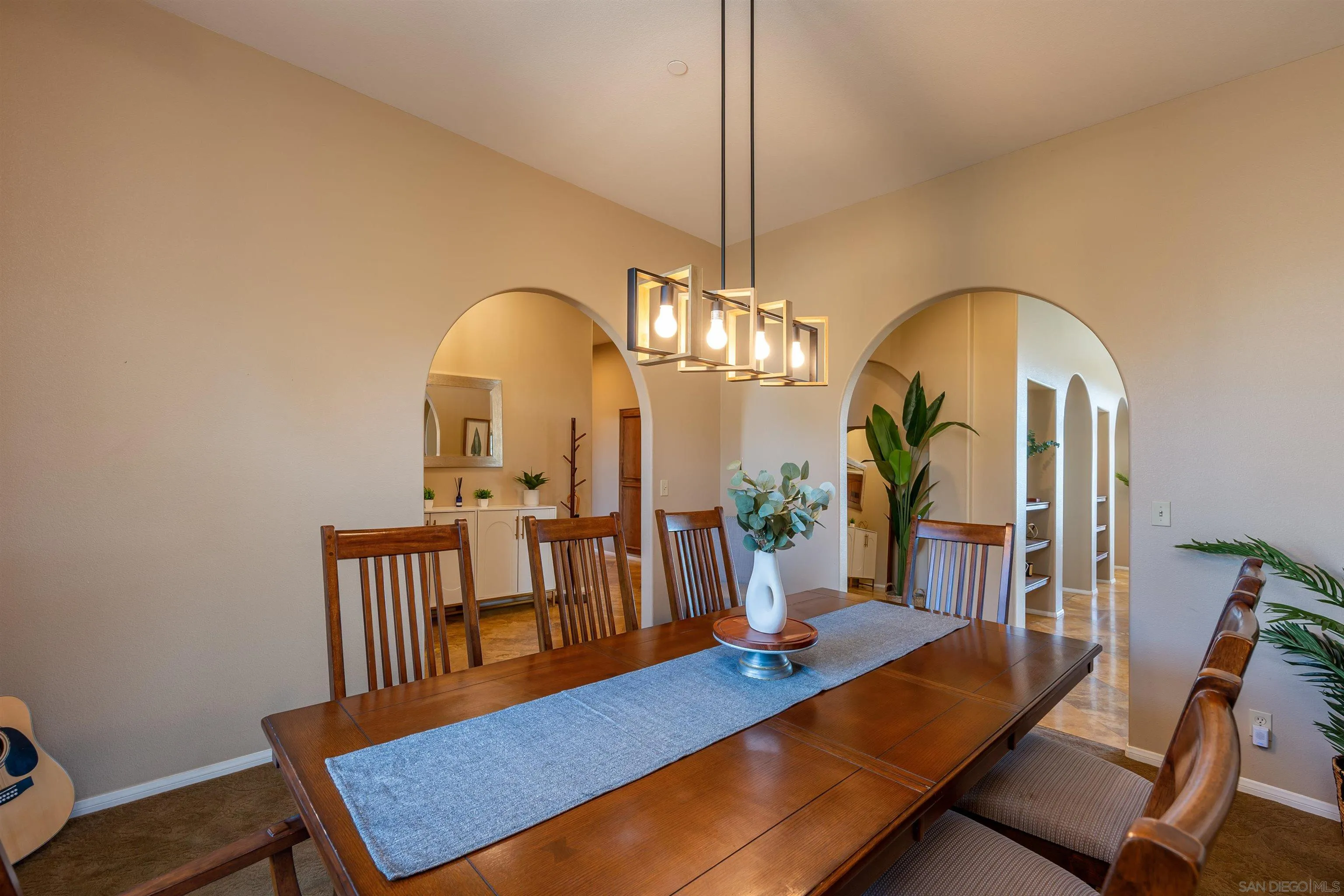 https://cdn.realtyfeed.com/cdn/127/250036625/c4b2c371eb1ef52bc762a6aa2b2b794b.webp