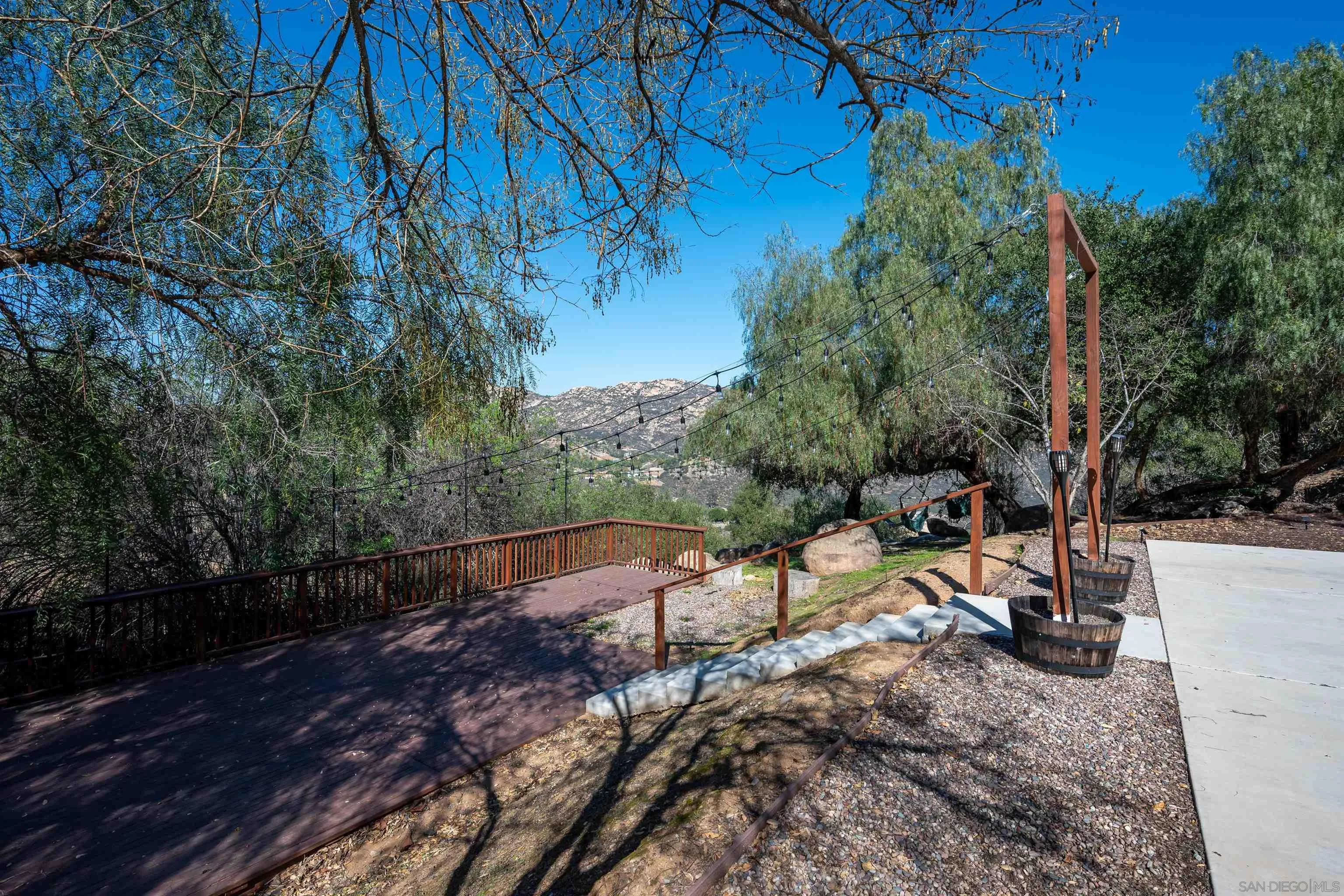 https://cdn.realtyfeed.com/cdn/127/250036625/fb1672b28008751e5679f5b16e653bf1.webp