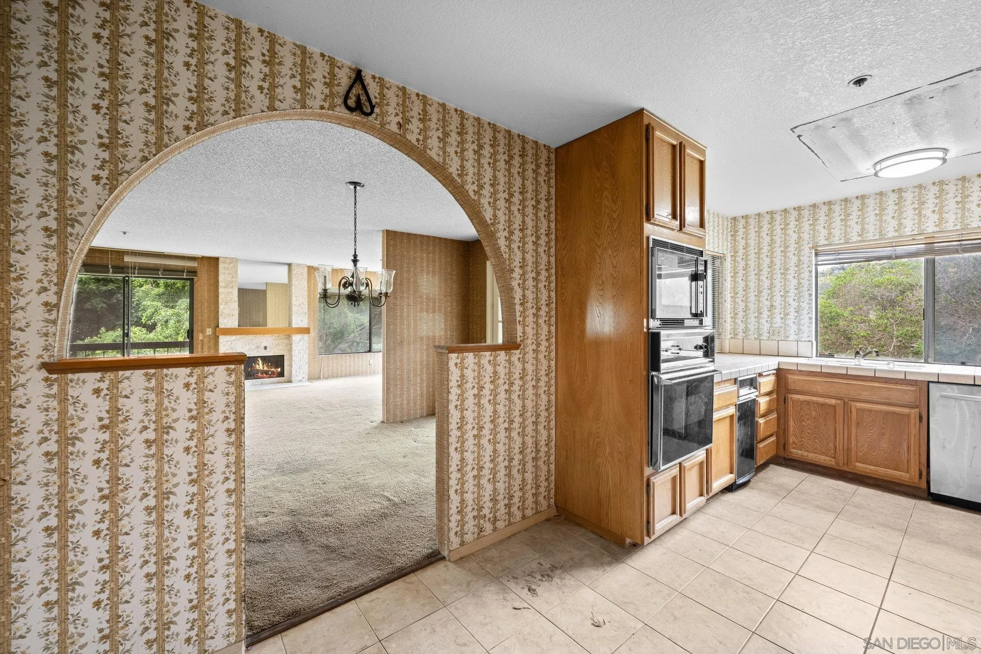 https://cdn.realtyfeed.com/cdn/127/250036626/5261ada138d3d73e3680237258b003fc.webp