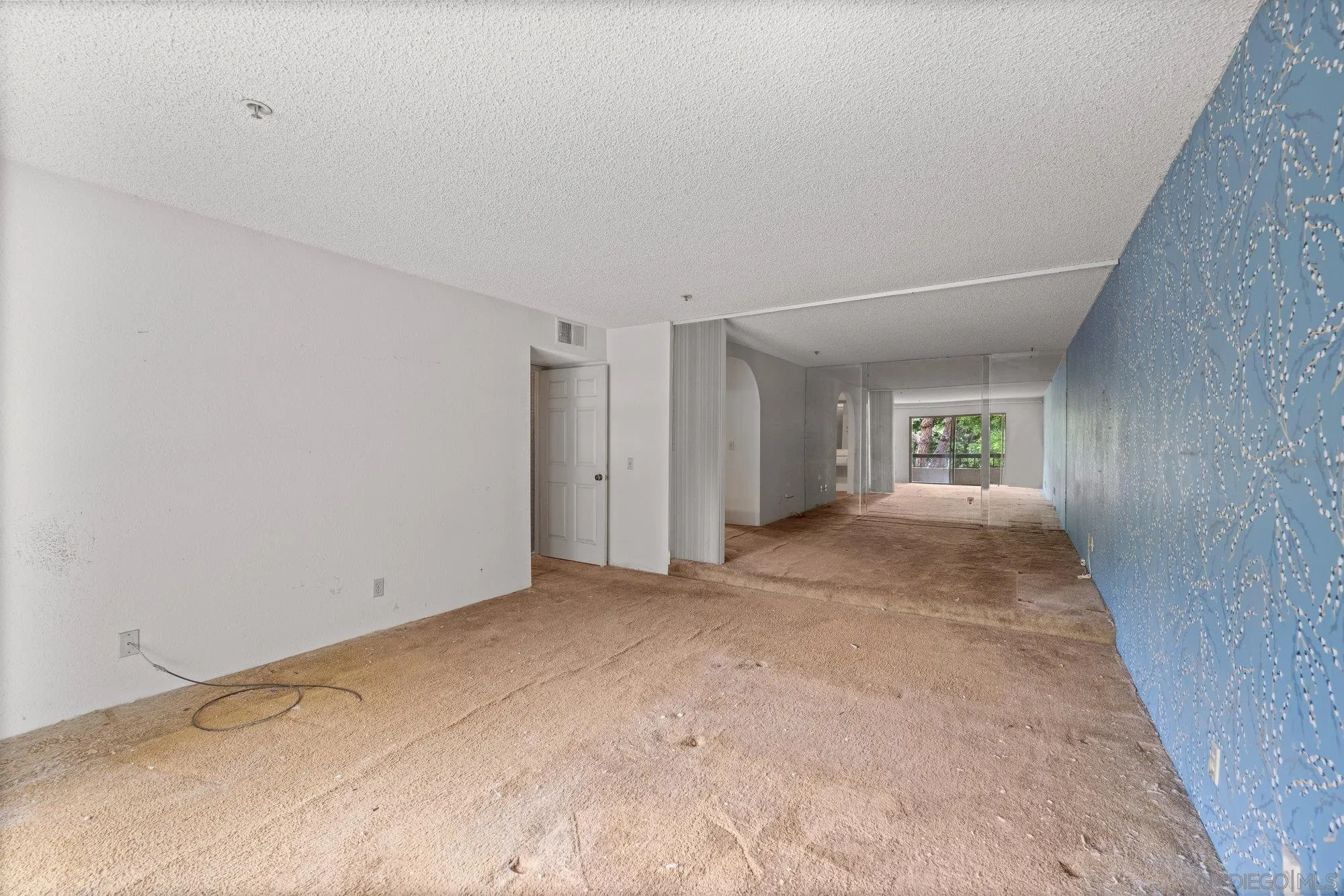 https://cdn.realtyfeed.com/cdn/127/250036626/8d7d9135ff0fe94ac8b818537e758f0e.webp