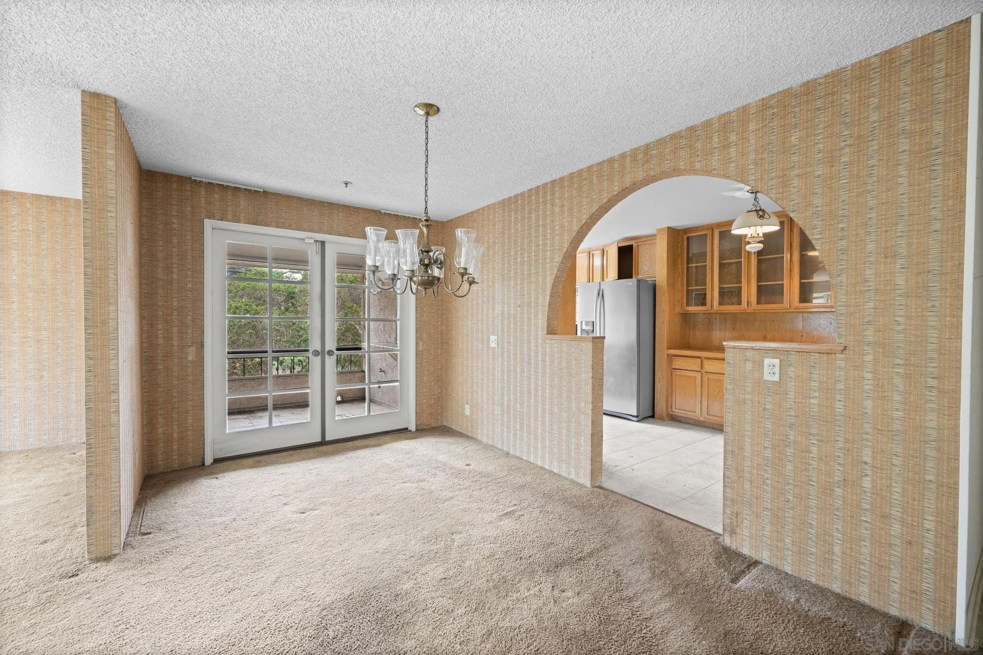 https://cdn.realtyfeed.com/cdn/127/250036626/d41c7d12807919f6502558bd12977dbe.webp