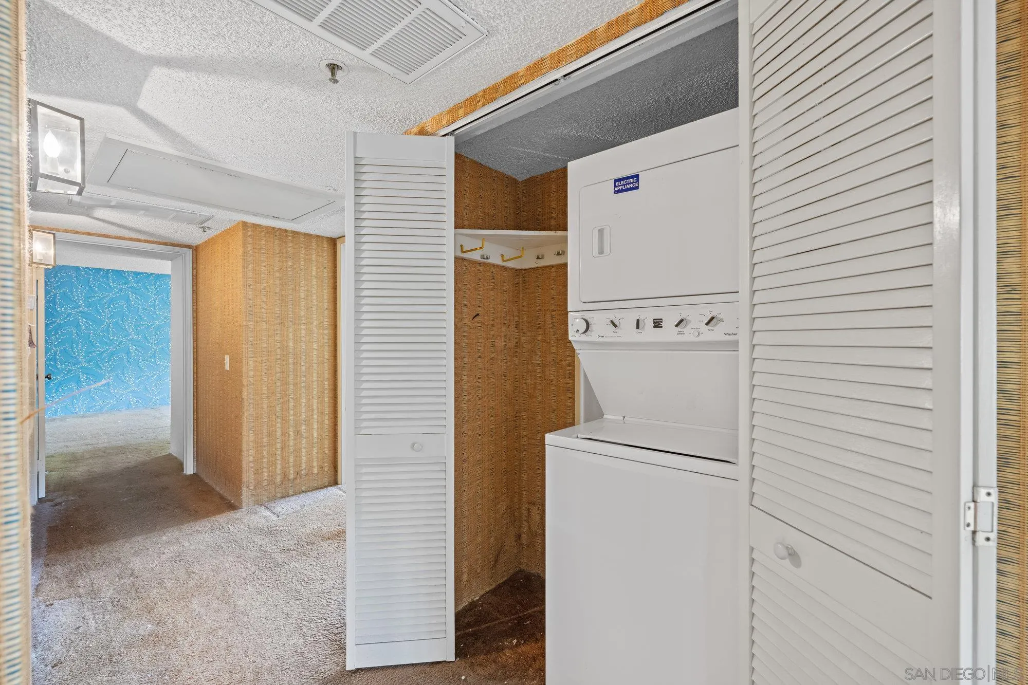 https://cdn.realtyfeed.com/cdn/127/250036626/e33f2283f54ea6633d69ae5d006f371c.webp