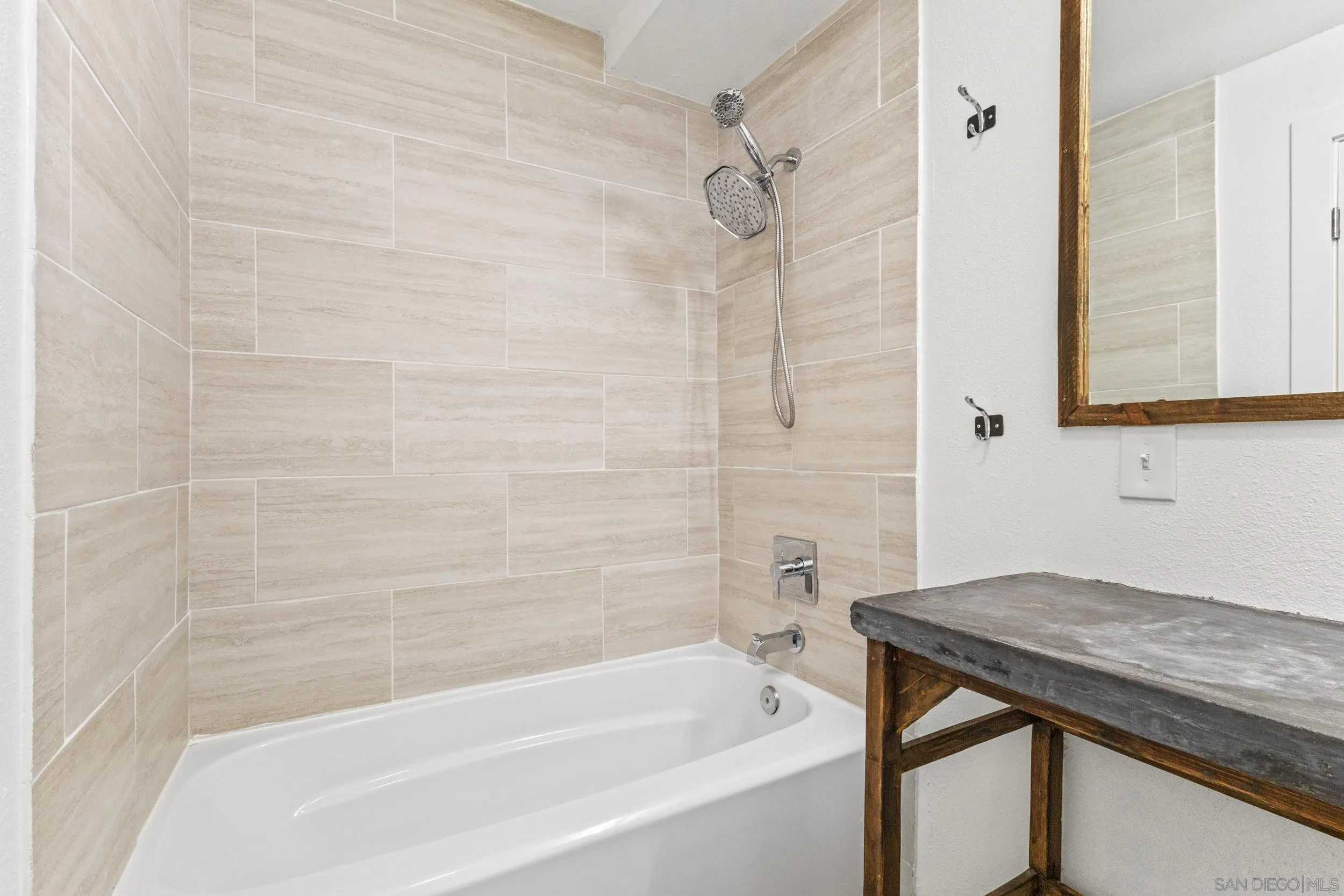 https://cdn.realtyfeed.com/cdn/127/250036631/1081dbbb5332a8d836b3b94507a20bb8.webp