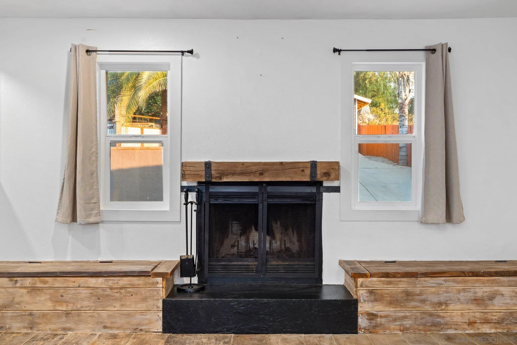 https://cdn.realtyfeed.com/cdn/127/250036631/436171b32e03c526ca7377accb8559fc.webp