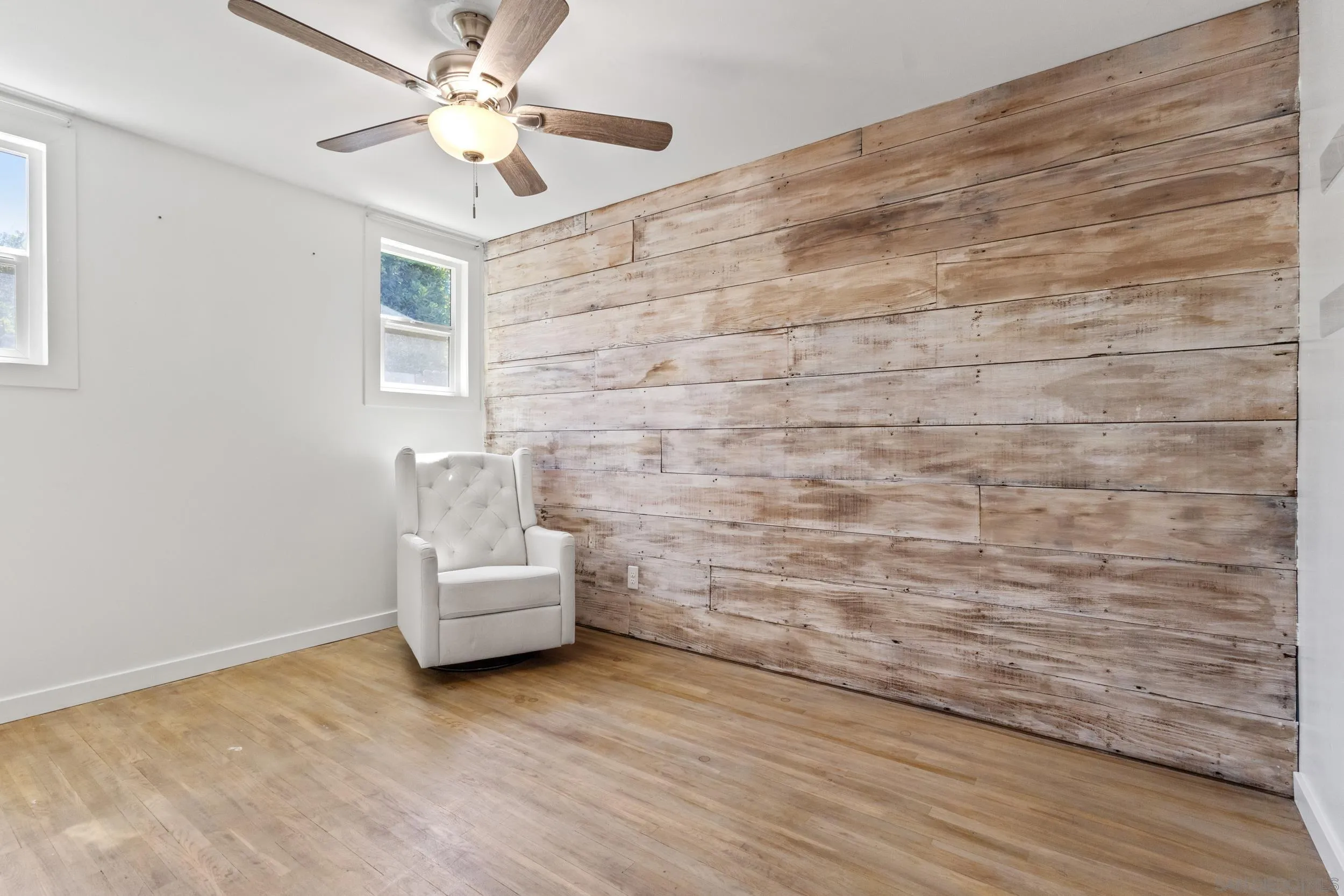 https://cdn.realtyfeed.com/cdn/127/250036631/619fa2f398dee8f1a7f127ea500a7922.webp