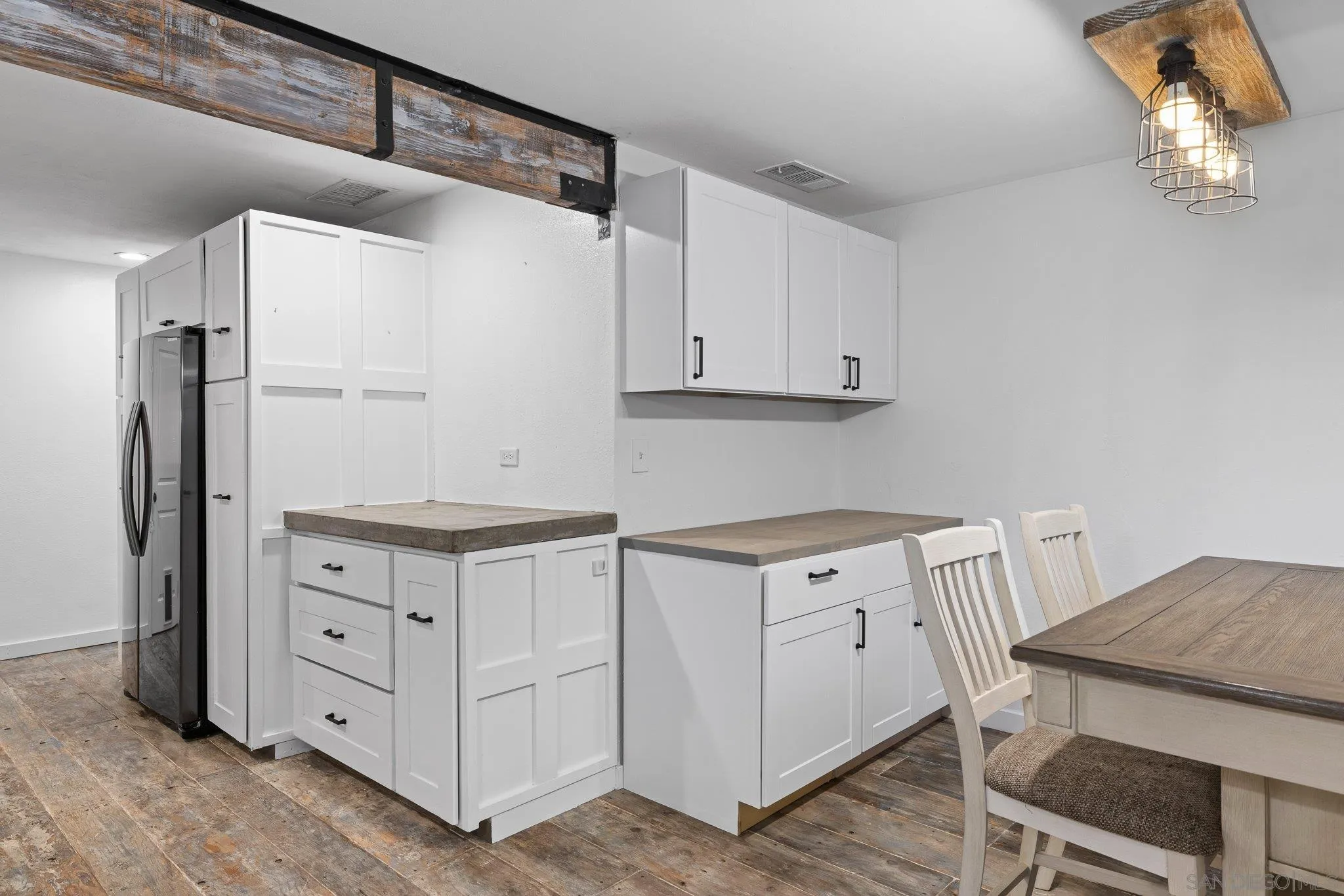 https://cdn.realtyfeed.com/cdn/127/250036631/95fe9caf1ae63e0f2090d97bf4d62df7.webp