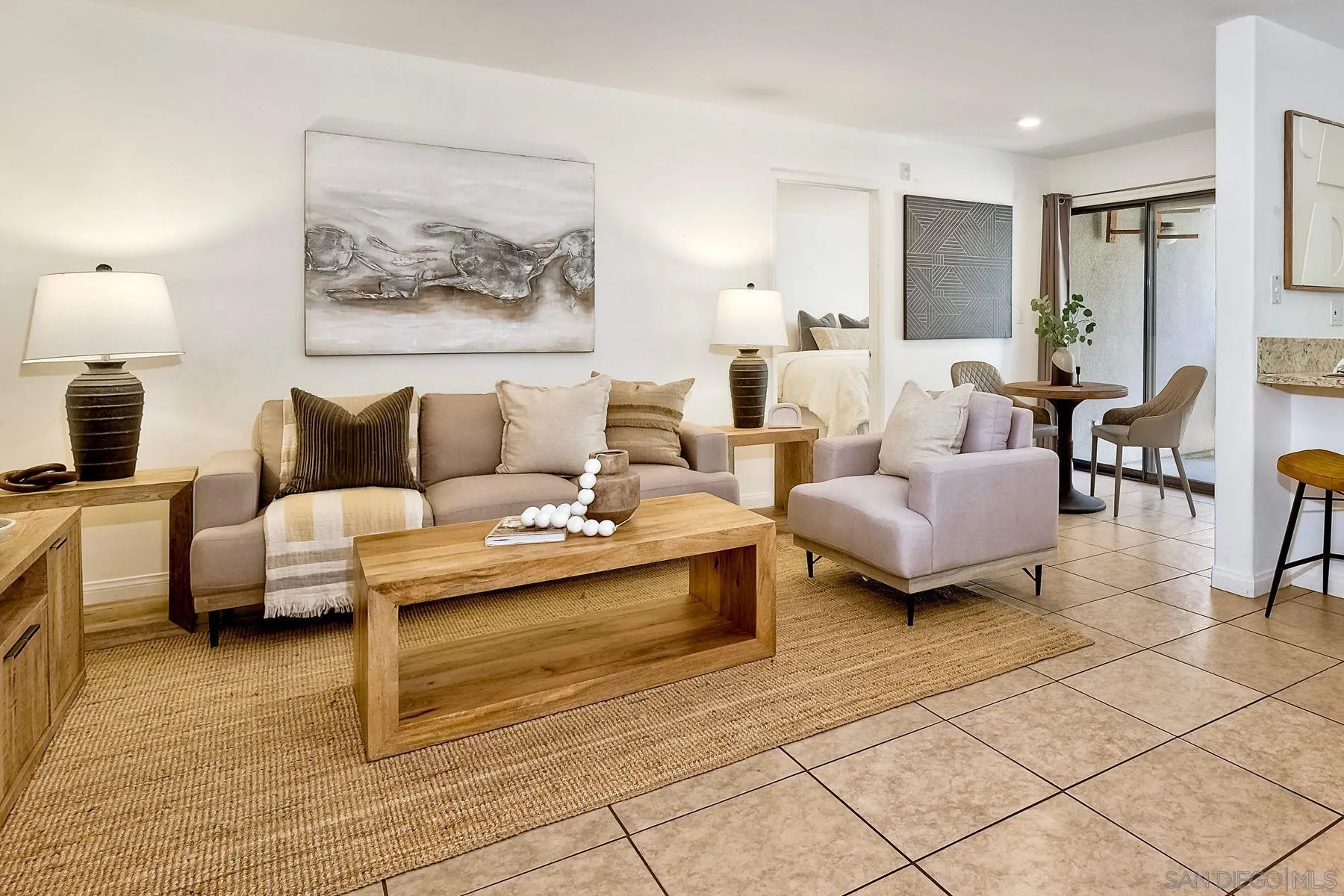 https://cdn.realtyfeed.com/cdn/127/250036633/60dbdcf9557a4bad37c2bb880e330f2b.webp