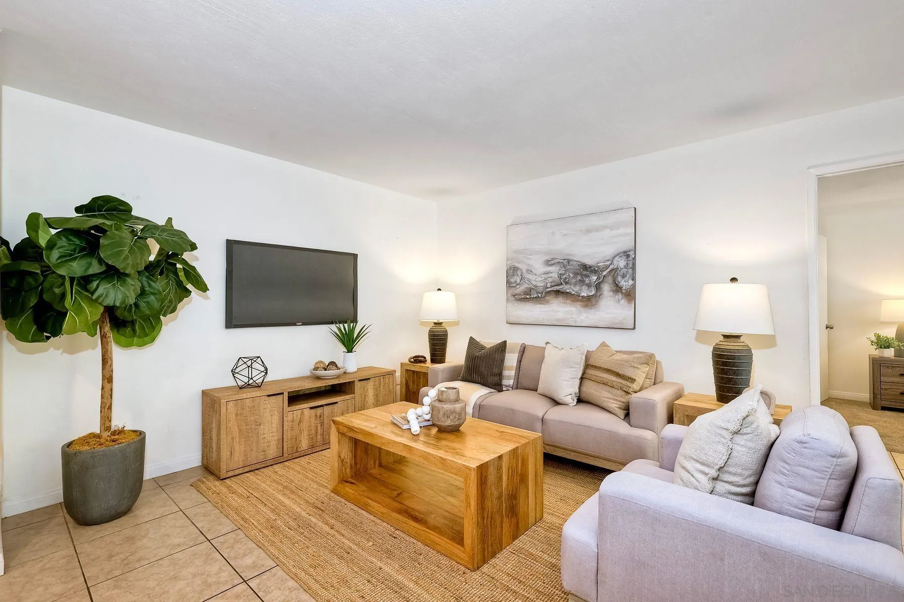 https://cdn.realtyfeed.com/cdn/127/250036633/6ed6be655cffef613d4df6c33d7ccd96.webp