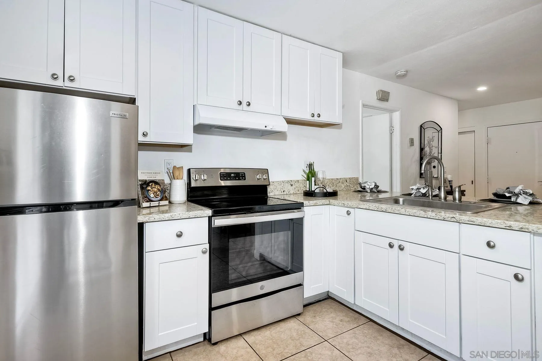 https://cdn.realtyfeed.com/cdn/127/250036633/a6f404e6d9da47030c72f828c5e19202.webp