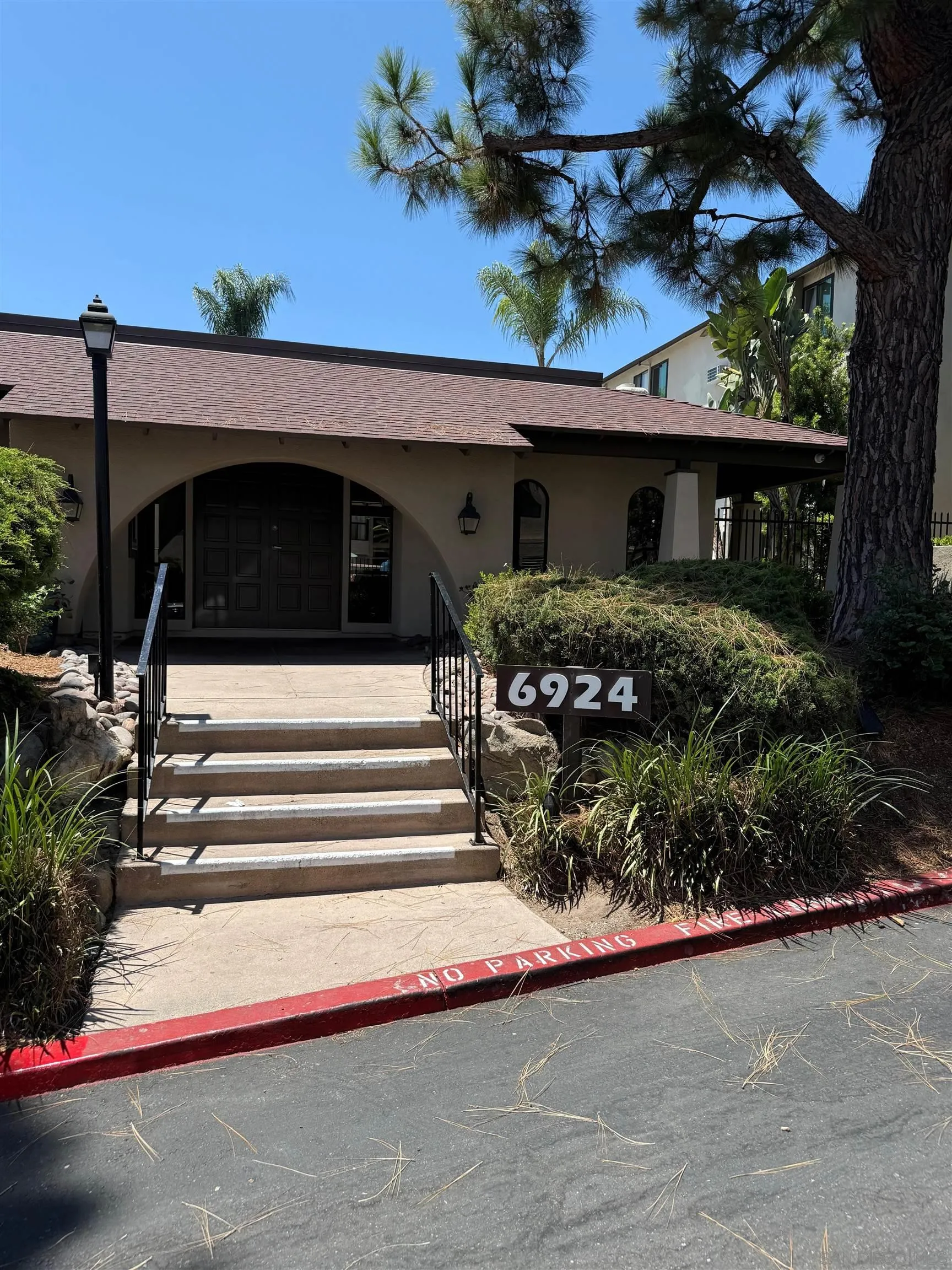 https://cdn.realtyfeed.com/cdn/127/250036633/b1a0ff10e63fb78bc87de2b2f227c397.webp