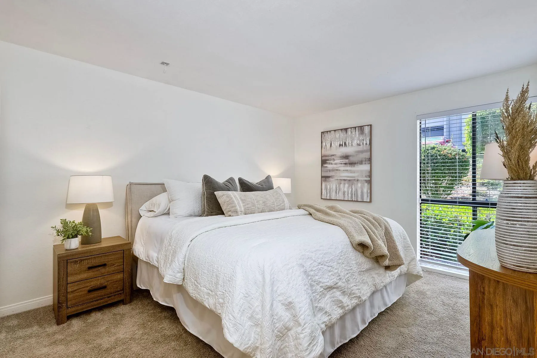 https://cdn.realtyfeed.com/cdn/127/250036633/ea63eb759b22908da13d5b46e89dd11e.webp