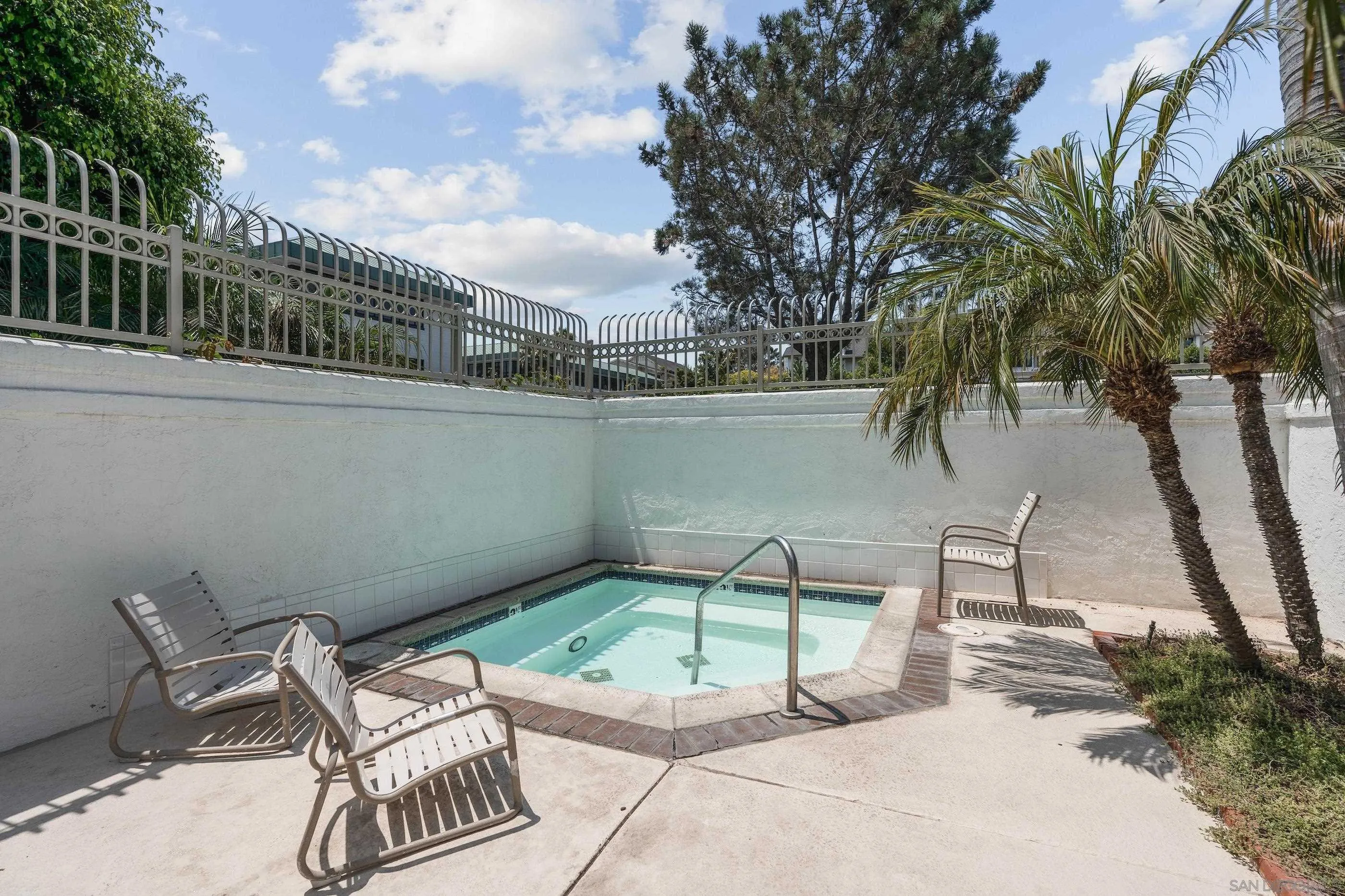 https://cdn.realtyfeed.com/cdn/127/250036634/1267b1ba665ed2f138133becdbb00c94.webp