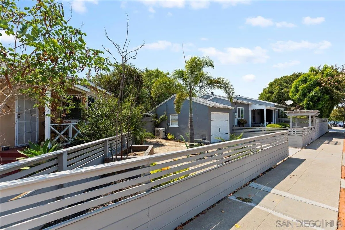 https://cdn.realtyfeed.com/cdn/127/250036635/26907754696d6b3ba23f2ae4e55ba736.webp