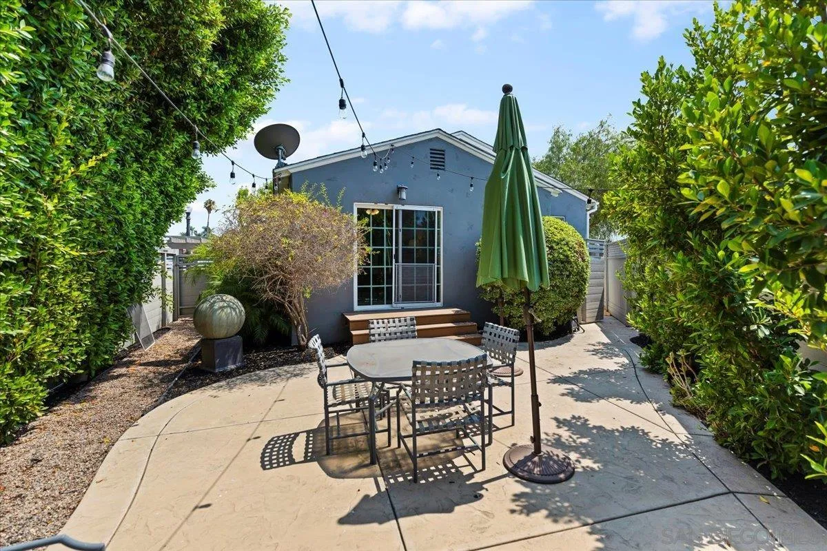 https://cdn.realtyfeed.com/cdn/127/250036635/2e2e9e912961d9c3e1d9ebf00fcfb545.webp
