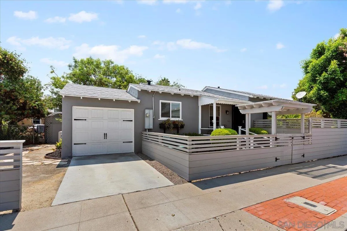 https://cdn.realtyfeed.com/cdn/127/250036635/6cdbc03ba934d1ebb51d3dac6c159957.webp