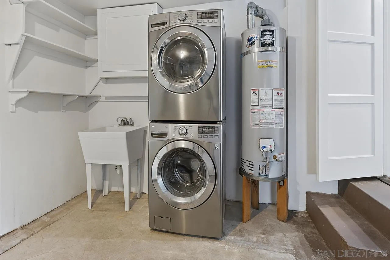 https://cdn.realtyfeed.com/cdn/127/250036635/ef3fb1558143cf4232a71011bc9bc1a5.webp