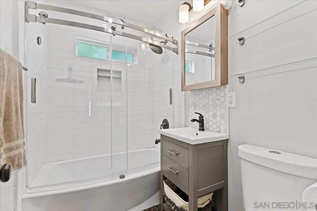 https://cdn.realtyfeed.com/cdn/127/250036635/f2d6cbe4c286211673534d8f7f597bfe.webp