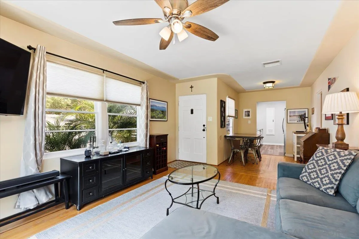 https://cdn.realtyfeed.com/cdn/127/250036635/f44591a2542ee06b70711e6232c43f04.webp