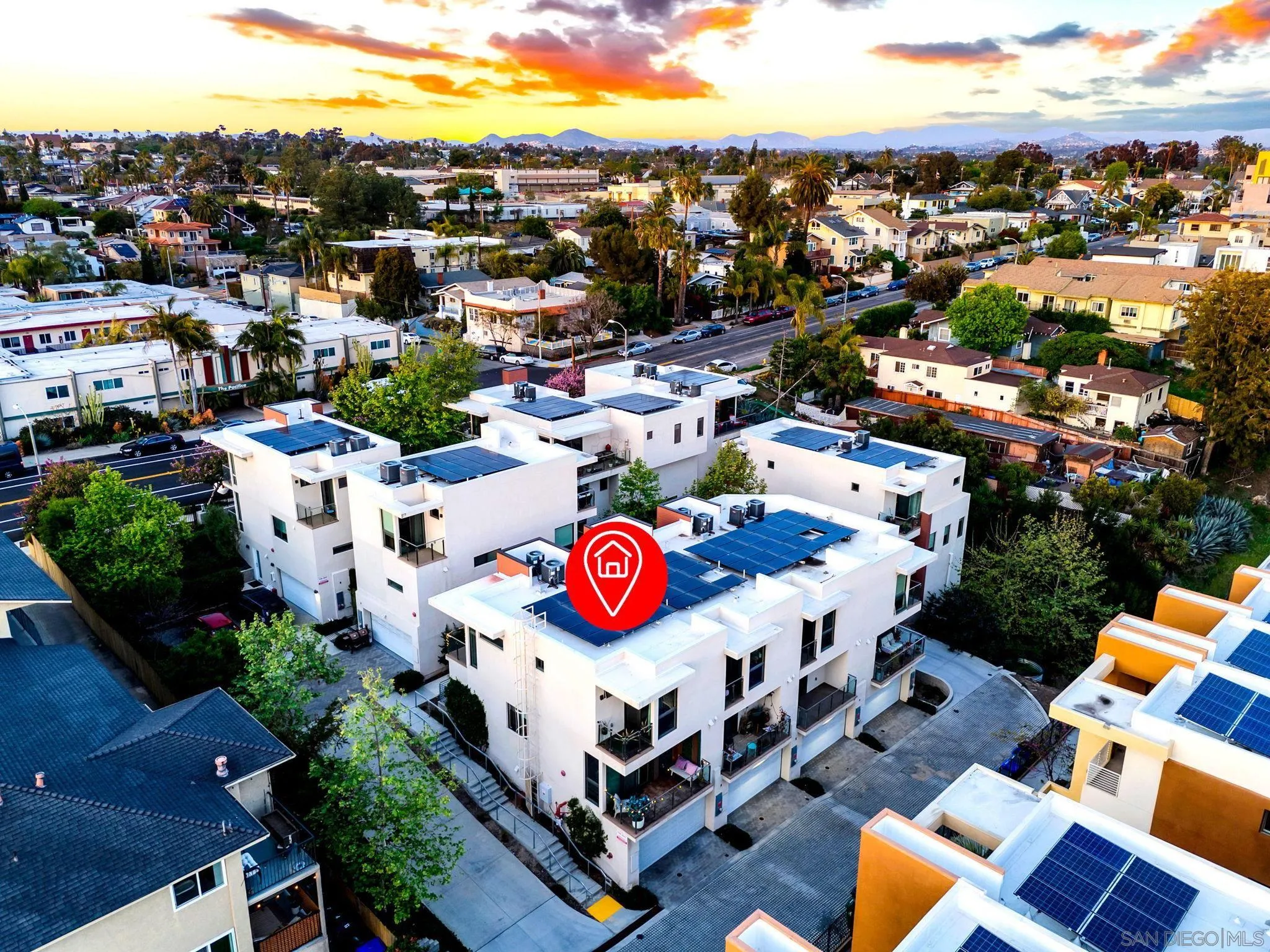 https://cdn.realtyfeed.com/cdn/127/250036638/1ffbadf52c1ac3ea2ec049ac48ad12e9.webp