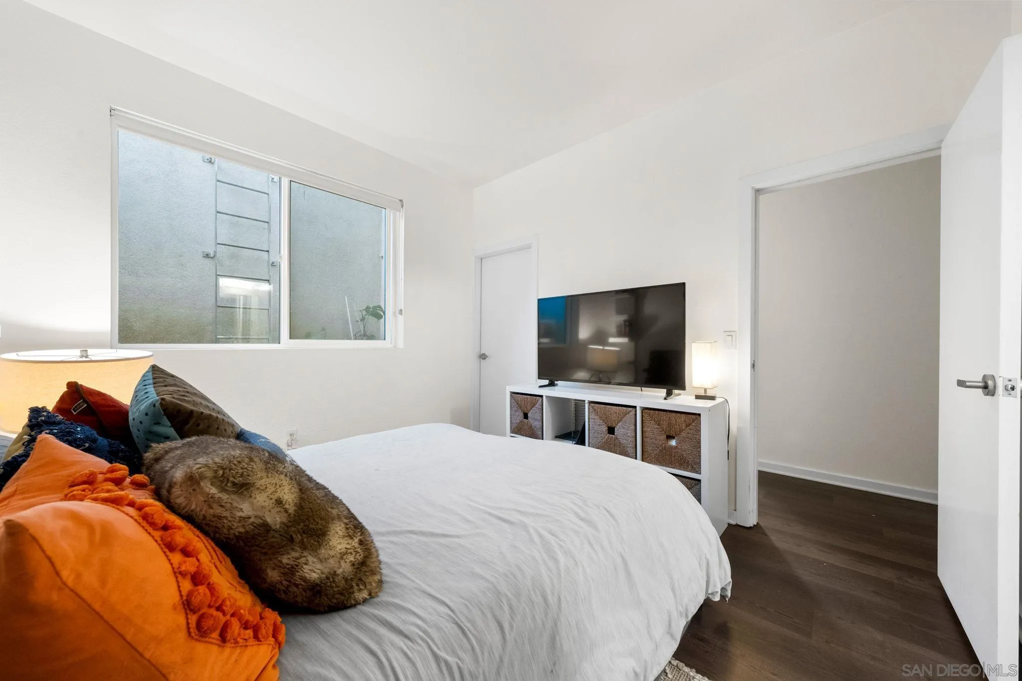 https://cdn.realtyfeed.com/cdn/127/250036638/9d097abbdea76b9a809773e106d0f7e5.webp