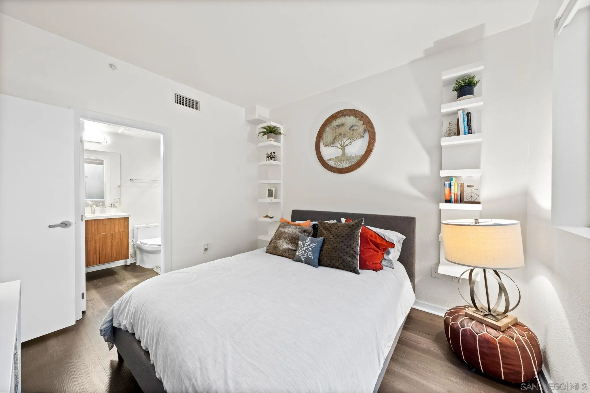 https://cdn.realtyfeed.com/cdn/127/250036638/b96a3c471b9560c7fe0d2d2e4cfe496f.webp