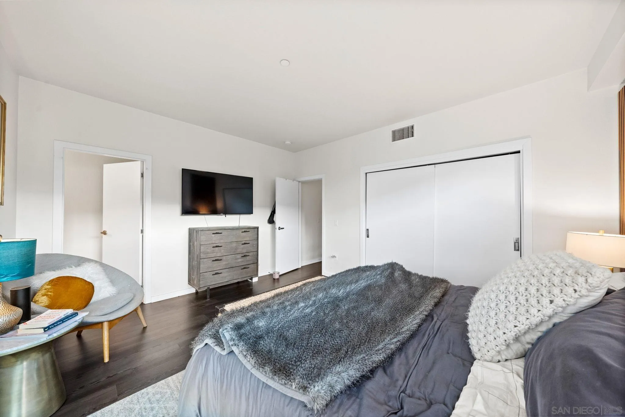 https://cdn.realtyfeed.com/cdn/127/250036638/ddfd662921cda75914144a10955514b7.webp